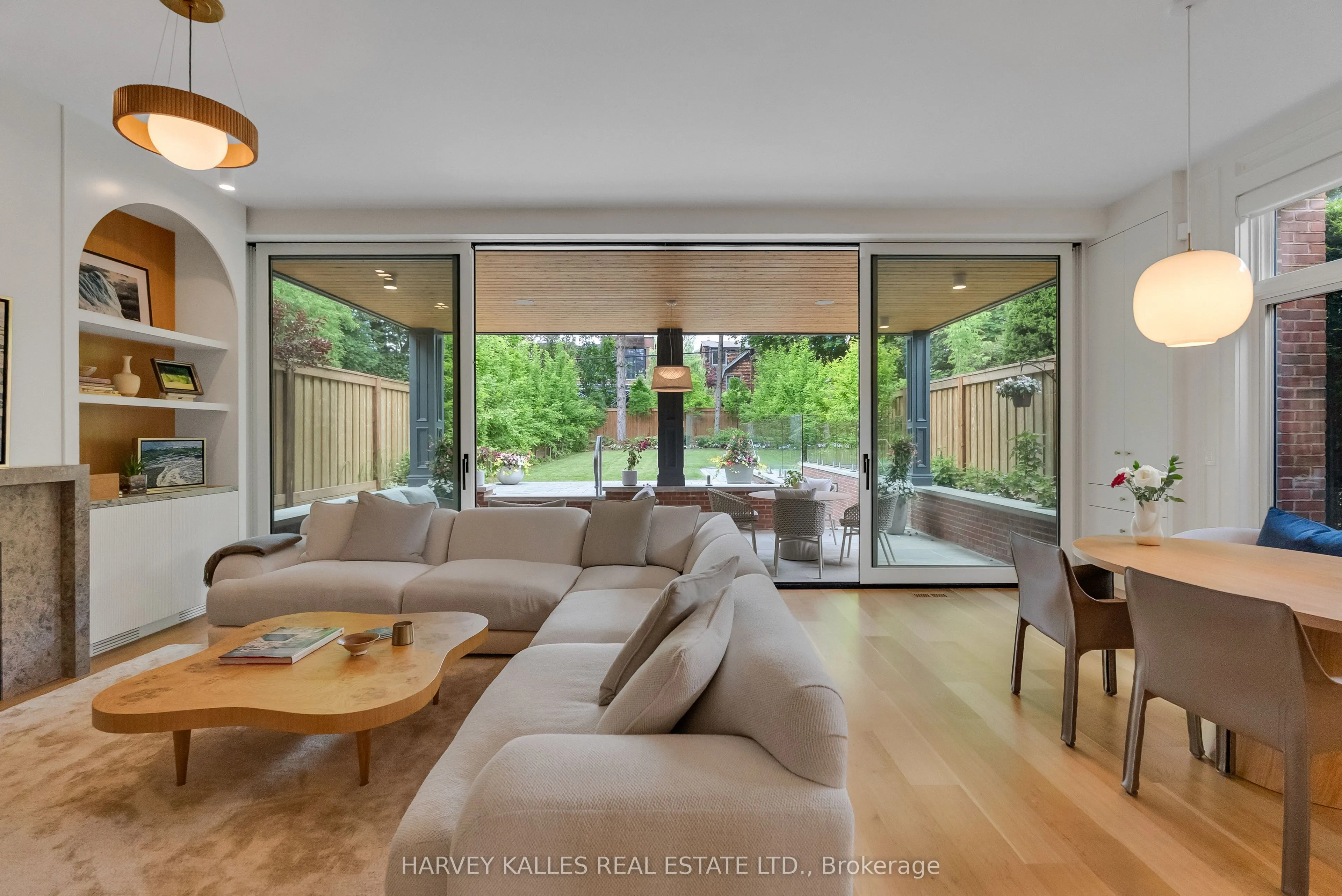 82 Sherwood Avenue
