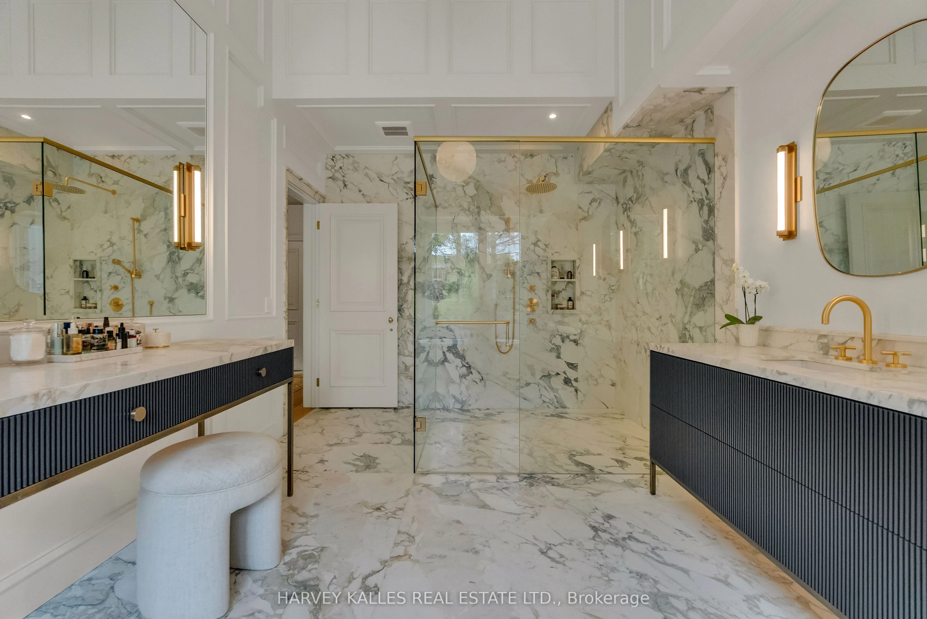 82 Sherwood Avenue