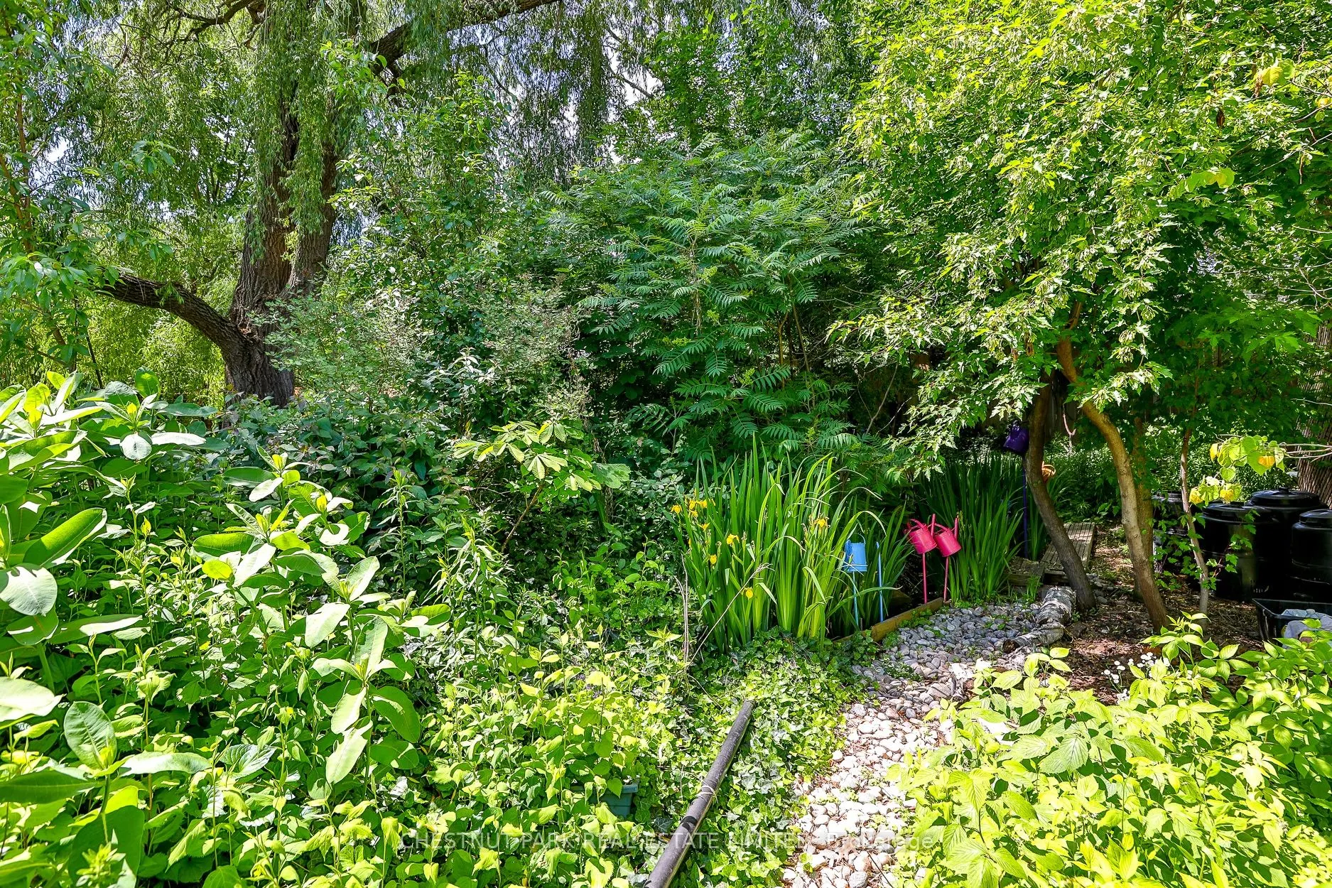 41 Hurlingham Crescent