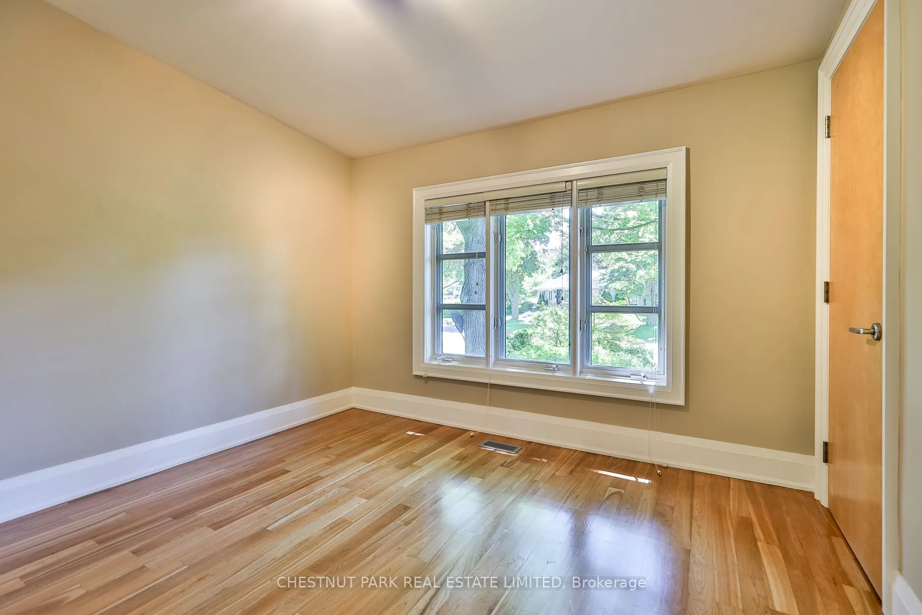 41 Hurlingham Crescent