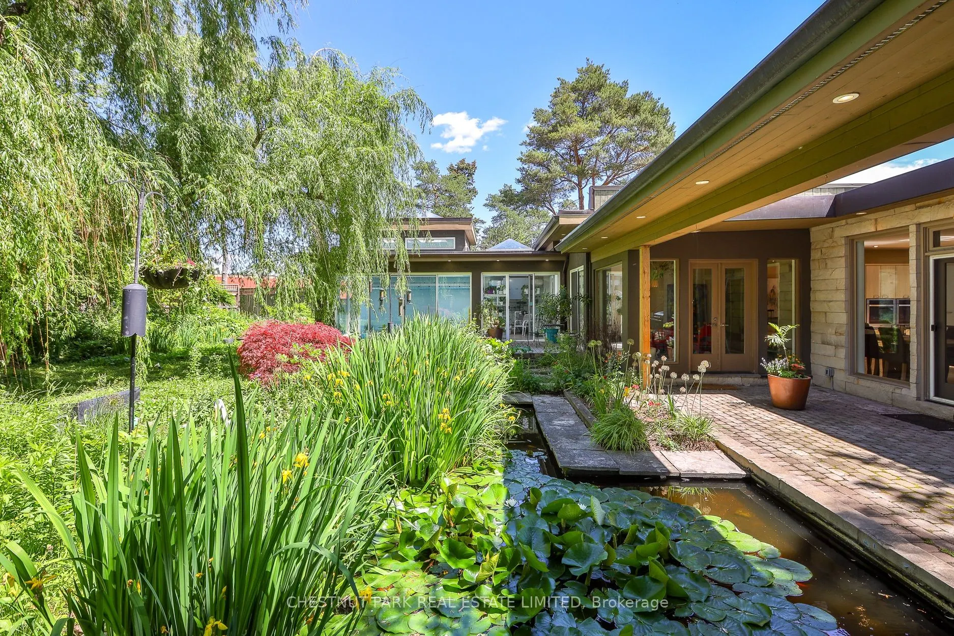 41 Hurlingham Crescent