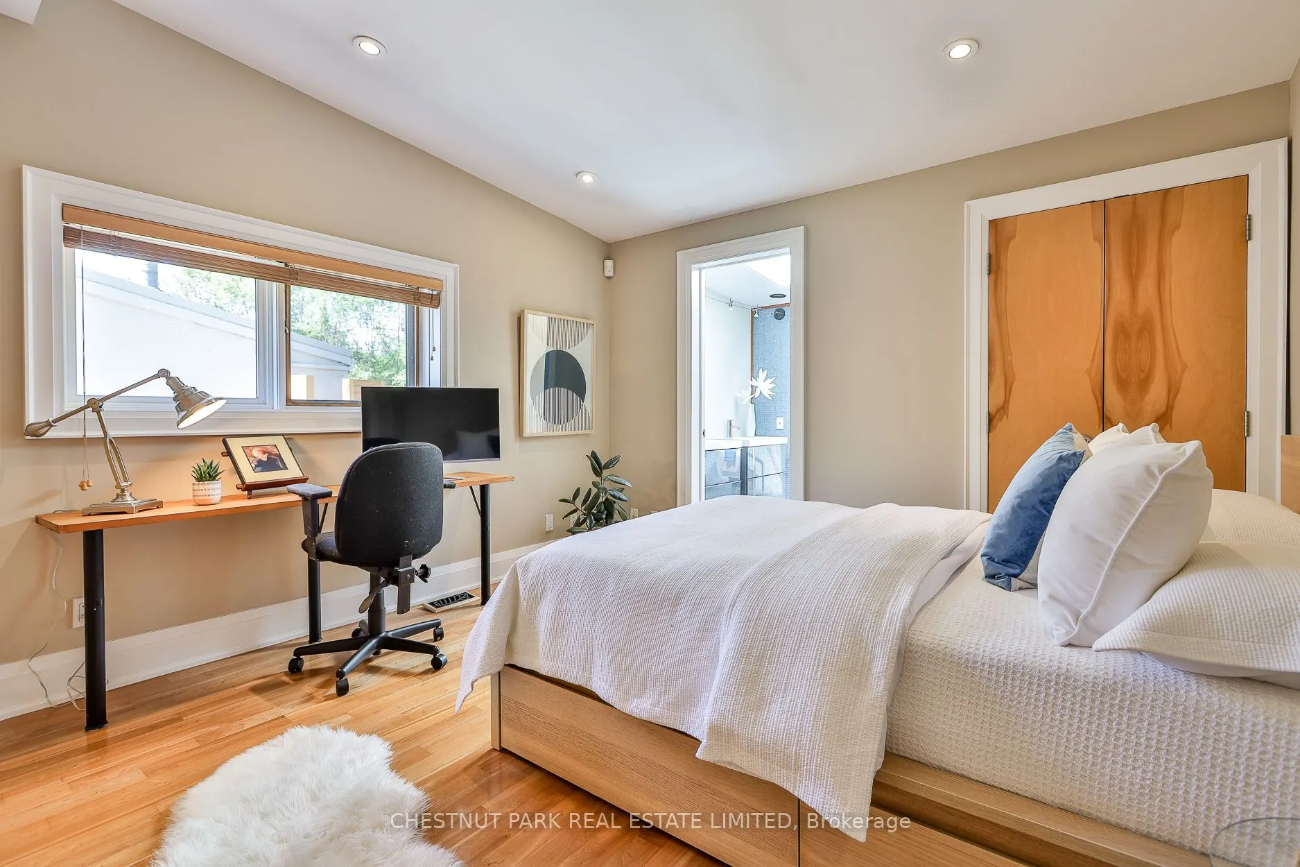 41 Hurlingham Crescent