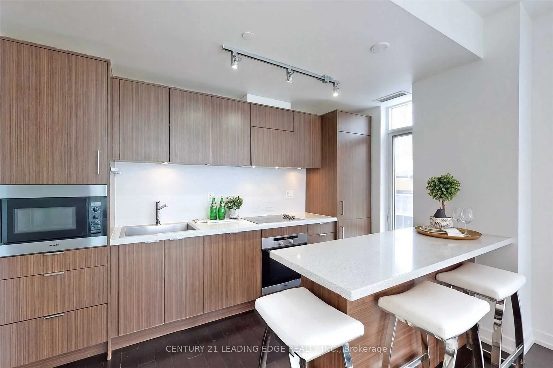 21 Widmer Street #1702