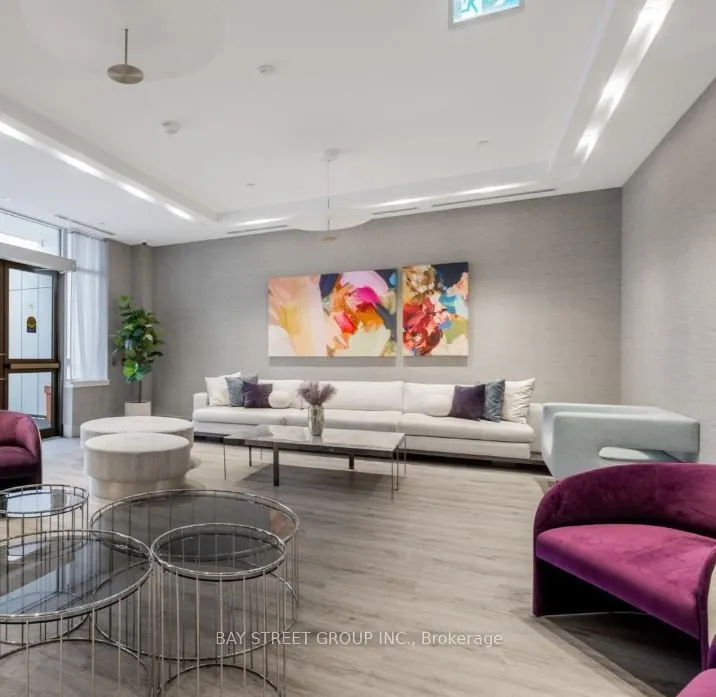 75 Canterbury Place #102