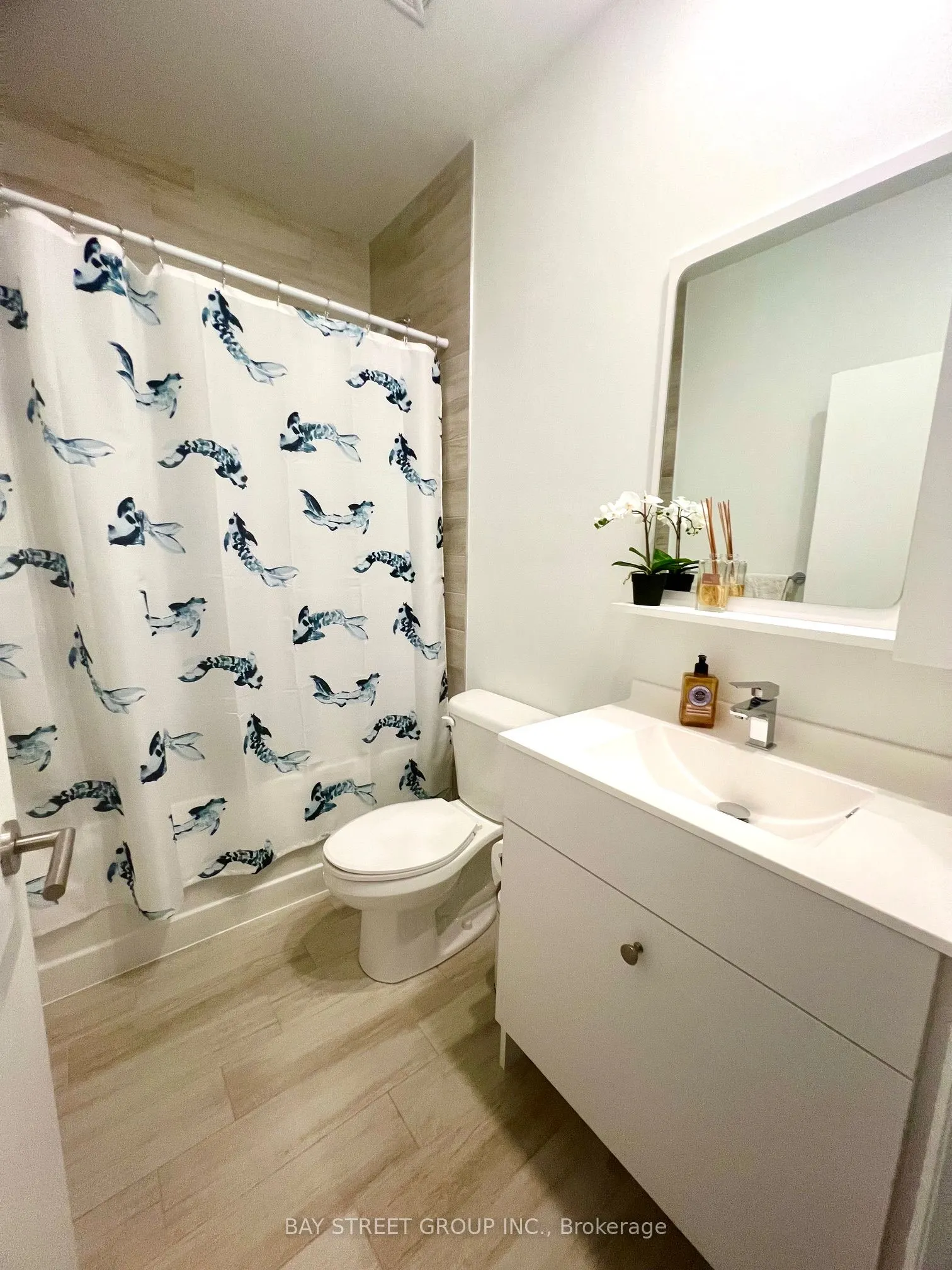 75 Canterbury Place #102