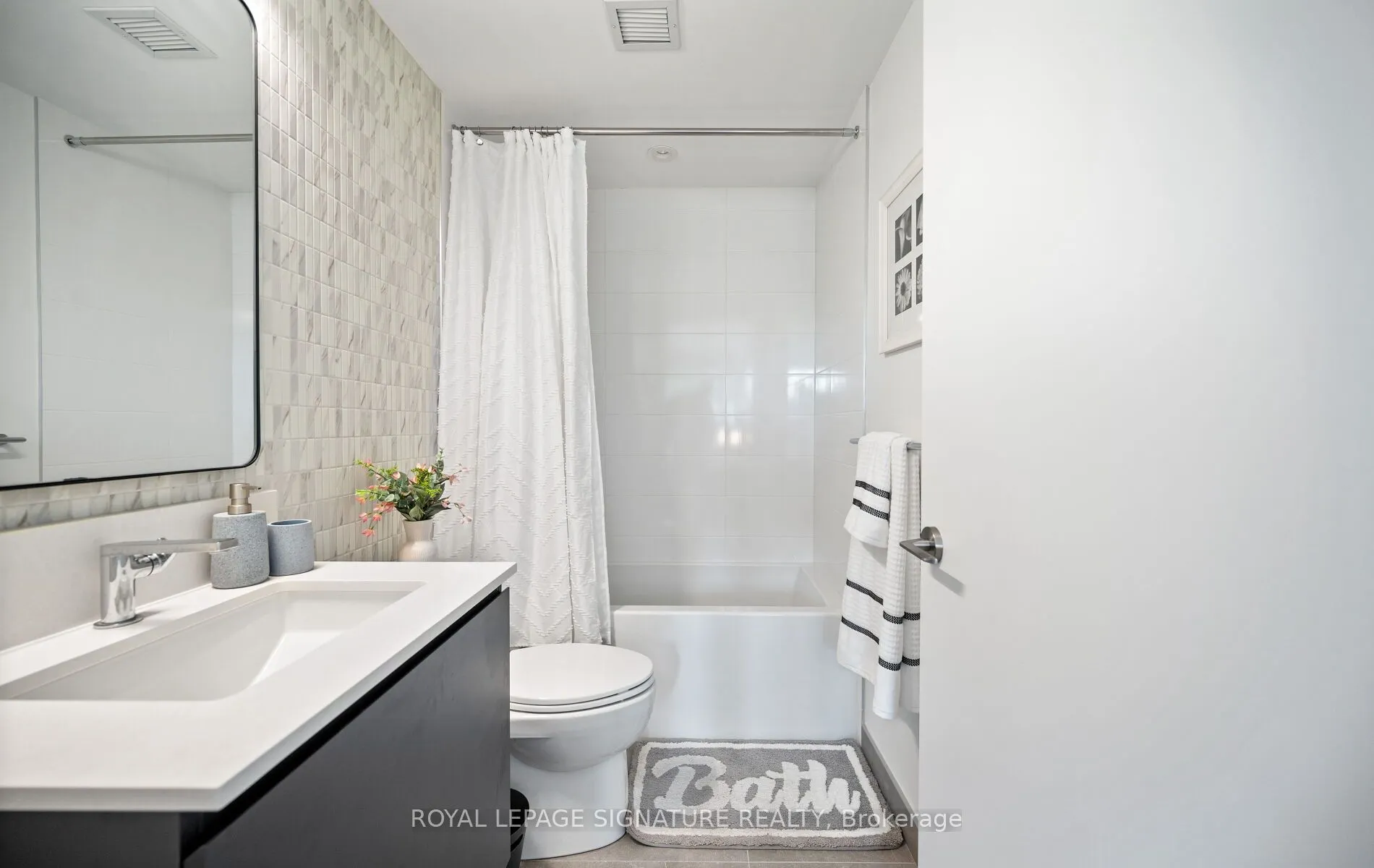 1414 Bayview Avenue #407