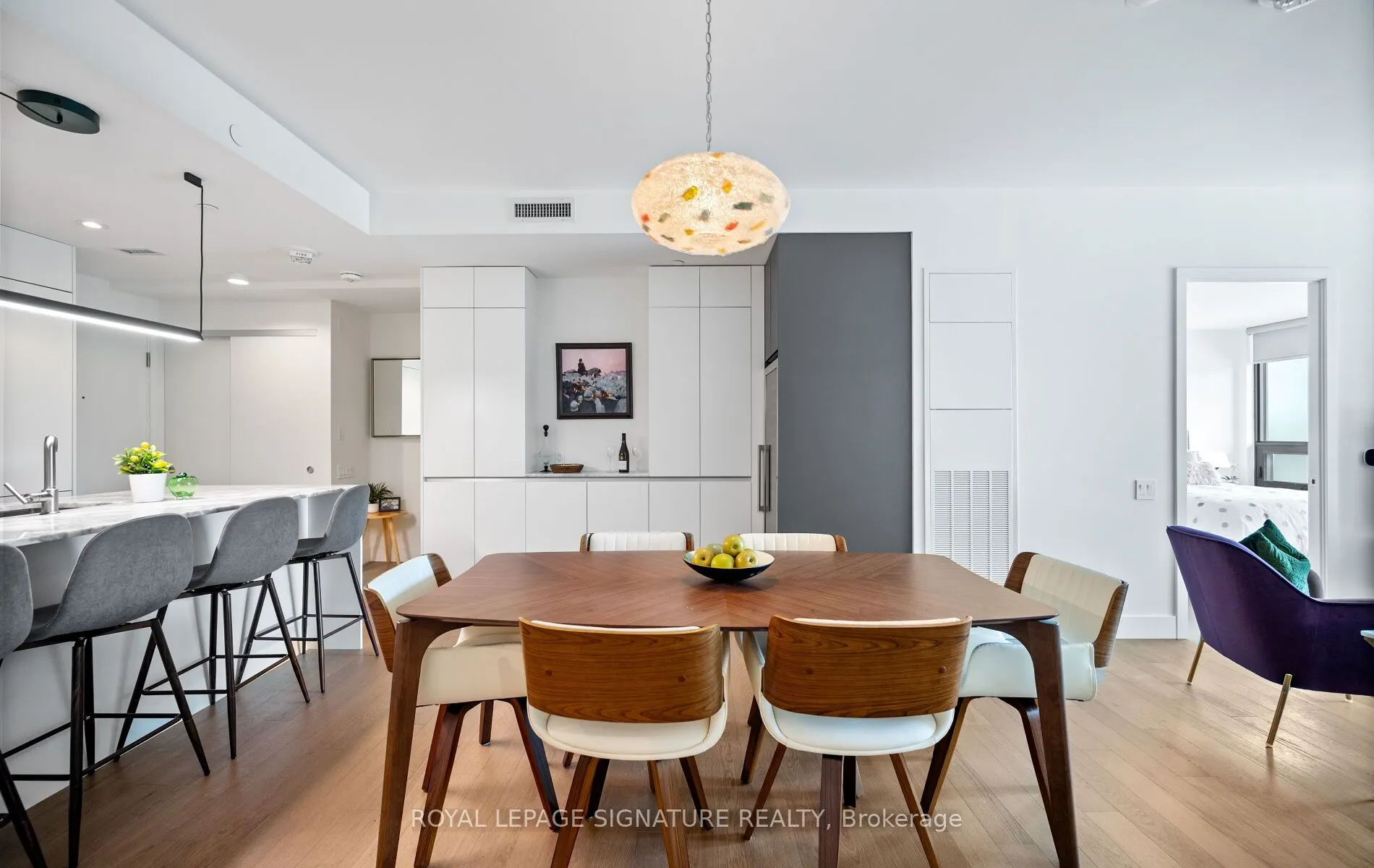 1414 Bayview Avenue #407
