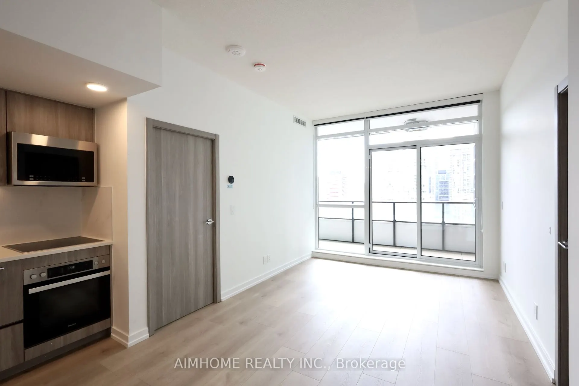 38 Widmer Street #2205