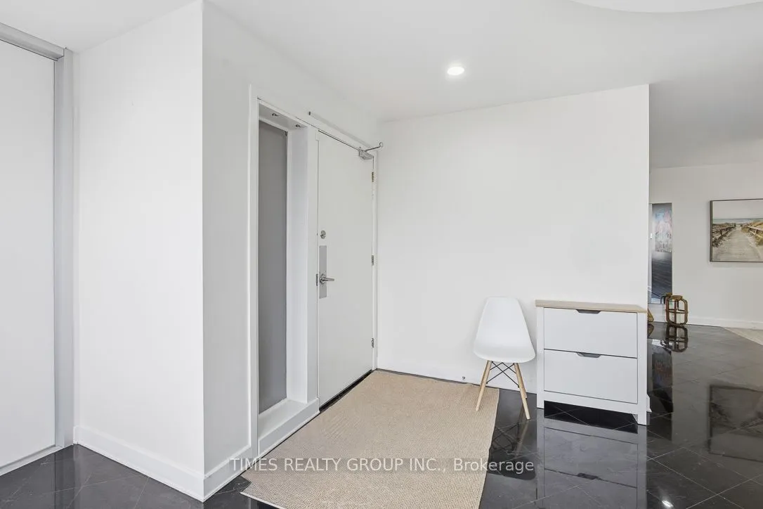 801 Eglinton Avenue W #400
