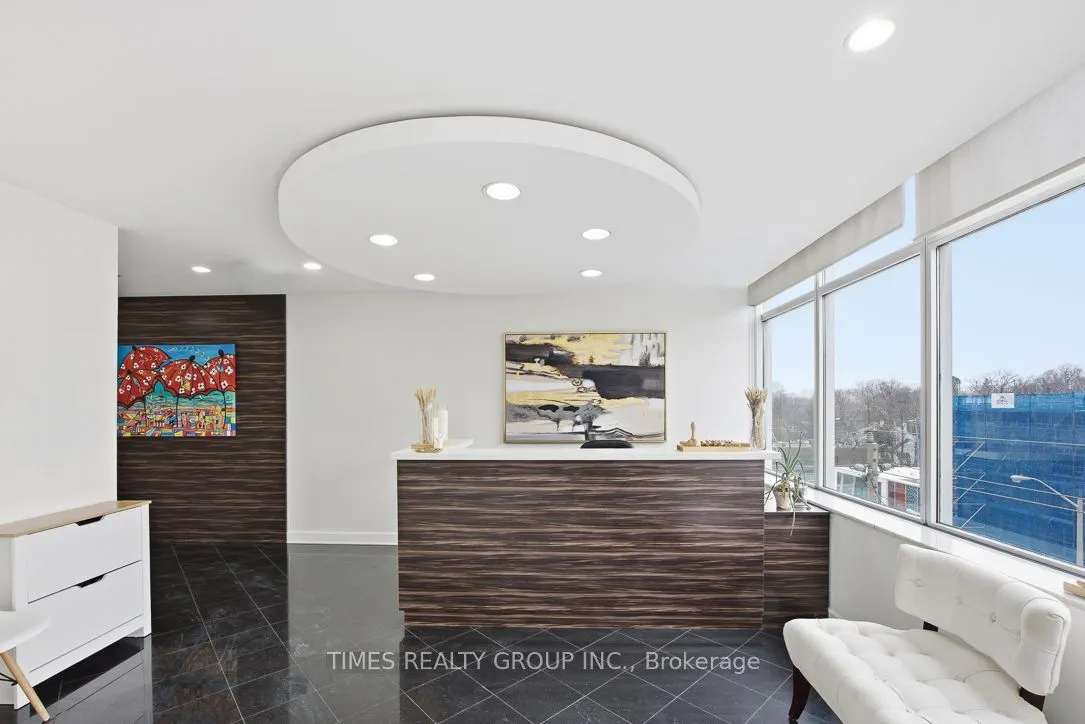 801 Eglinton Avenue W #400