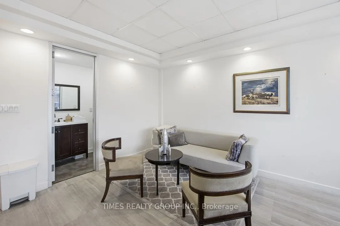801 Eglinton Avenue W #400