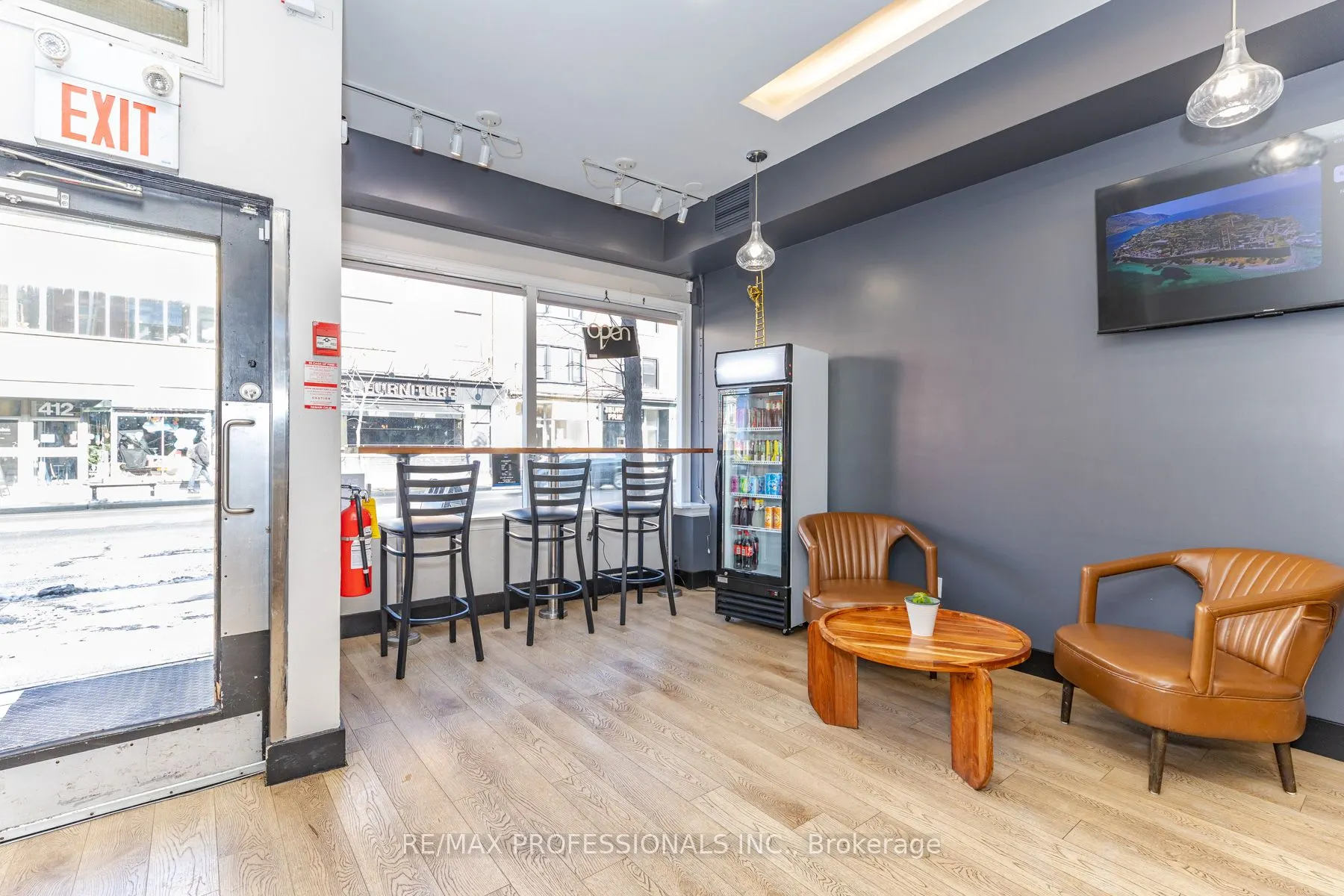 495 Bloor Street W