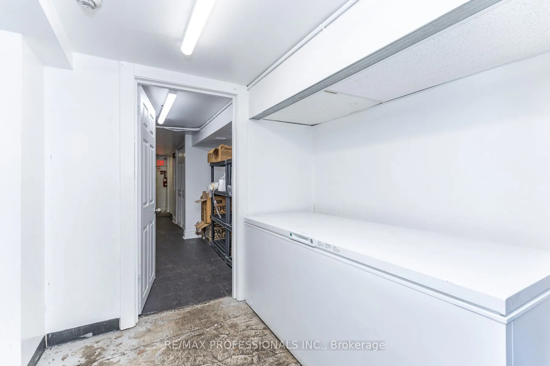495 Bloor Street W