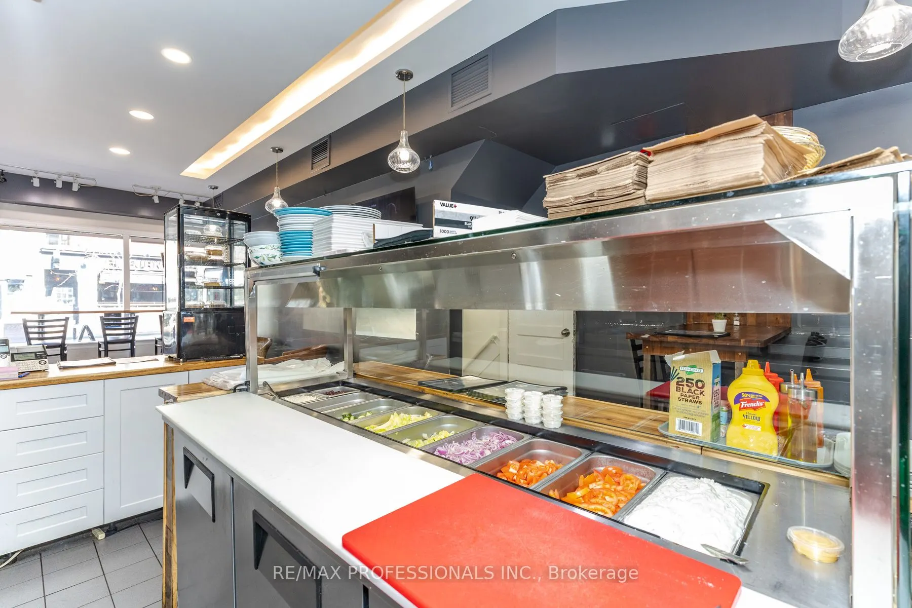 495 Bloor Street W