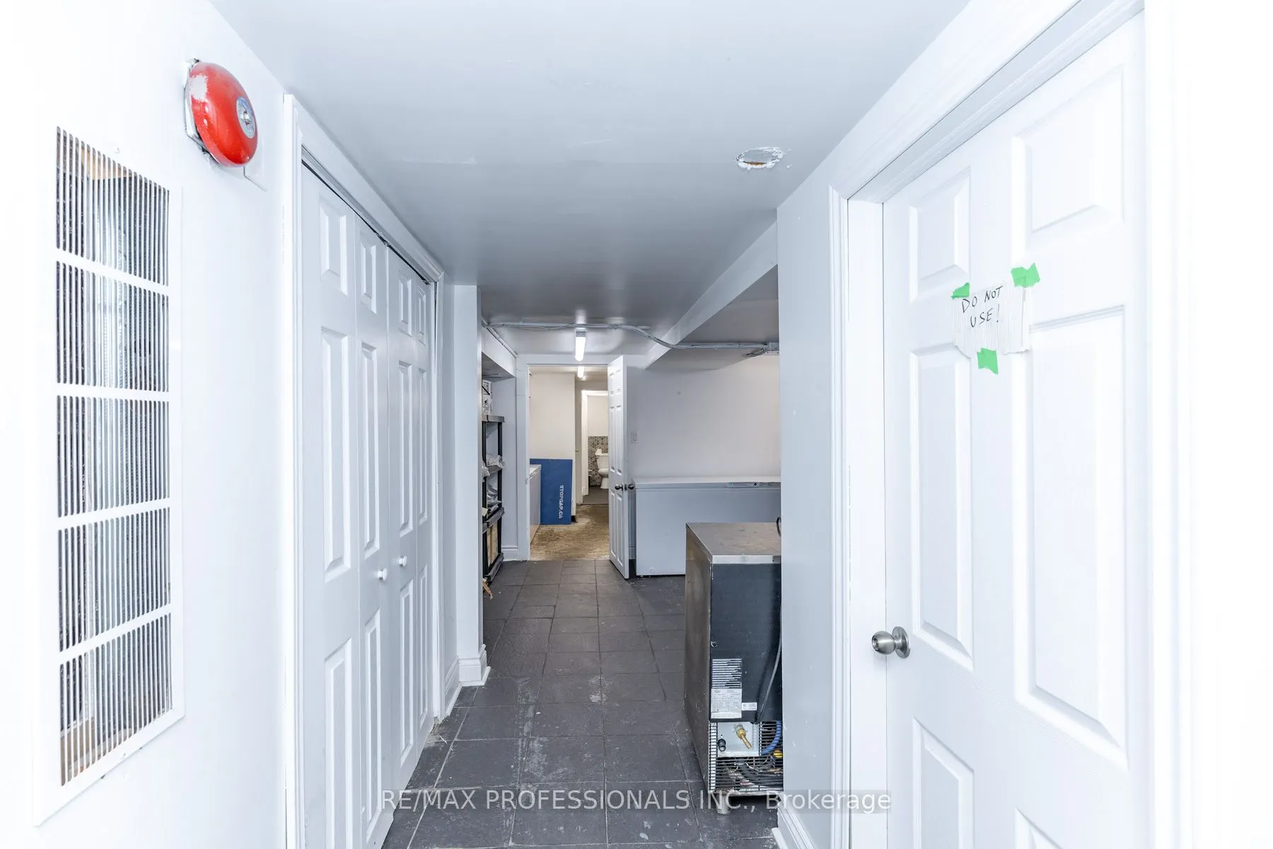 495 Bloor Street W