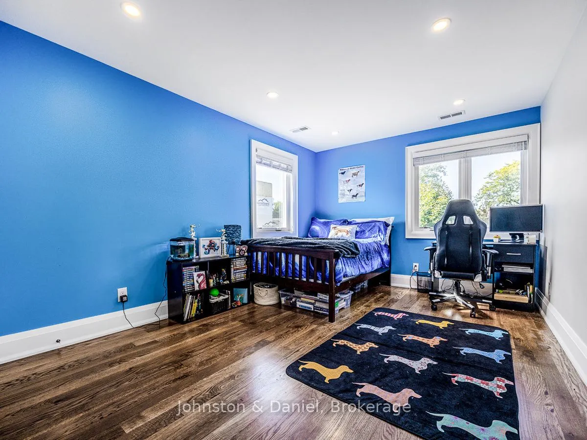 30 Broadleaf Road