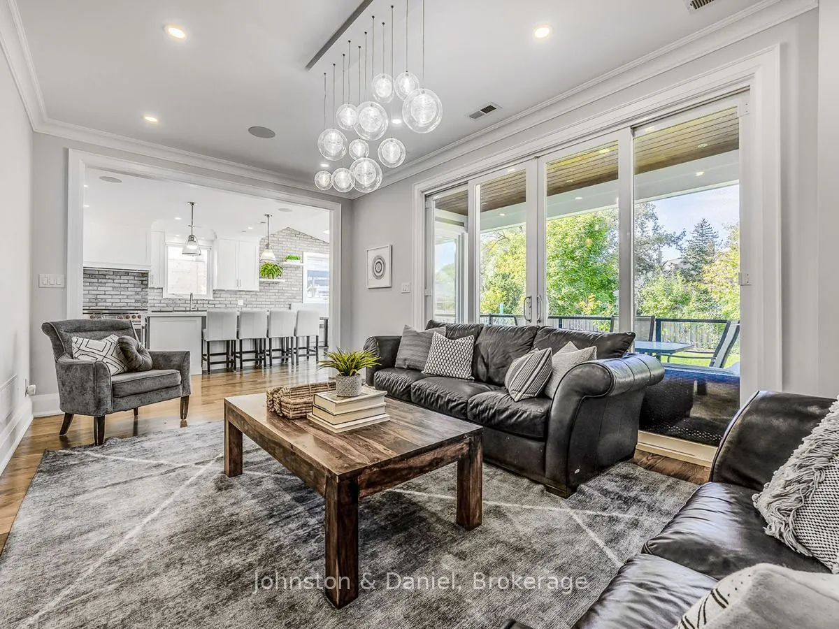 30 Broadleaf Road