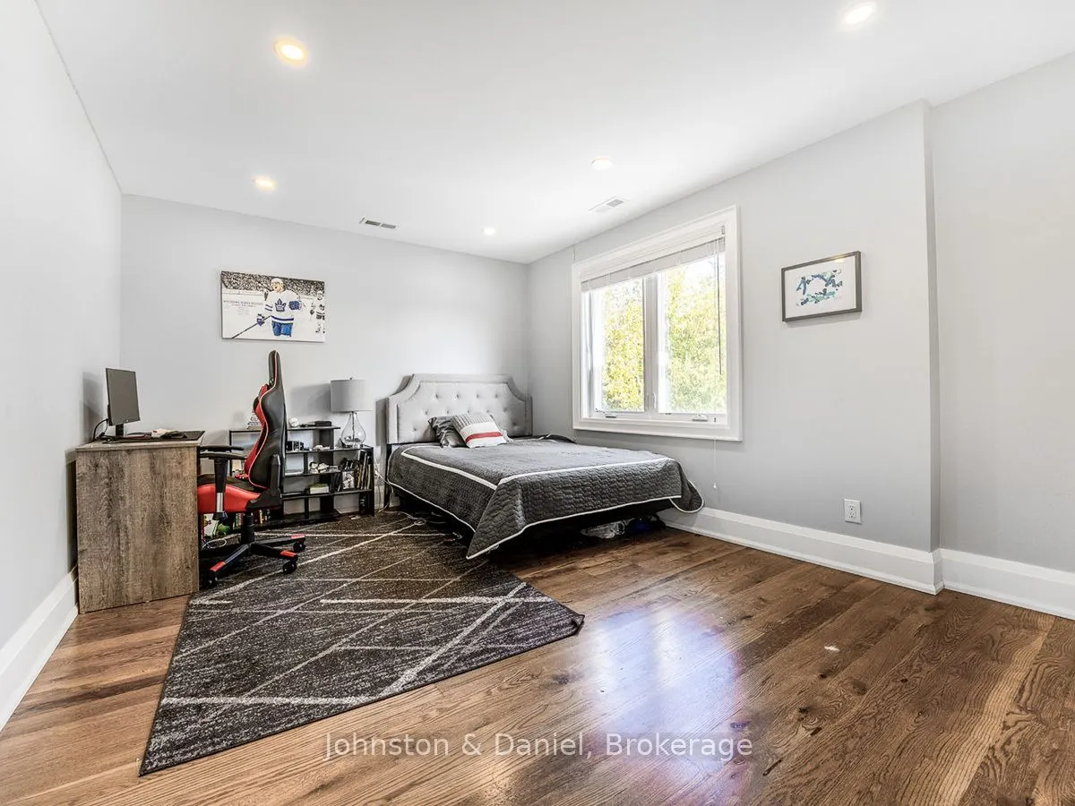 30 Broadleaf Road