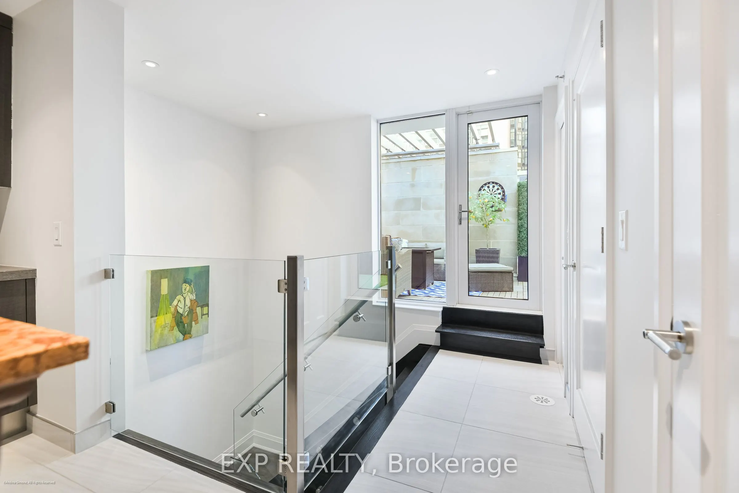 1084 Bay Street #15