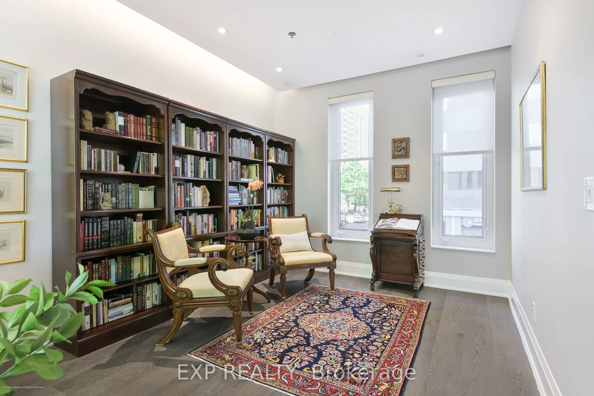 1084 Bay Street #15