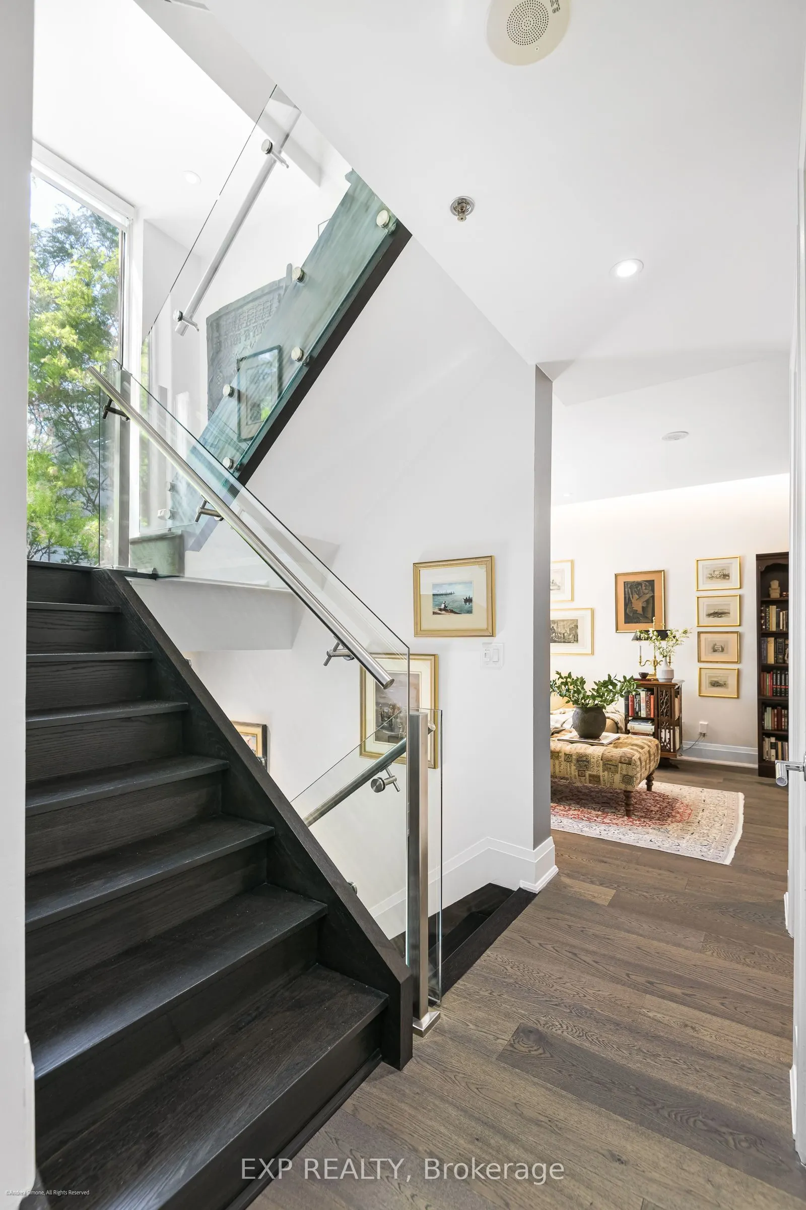 1084 Bay Street #15