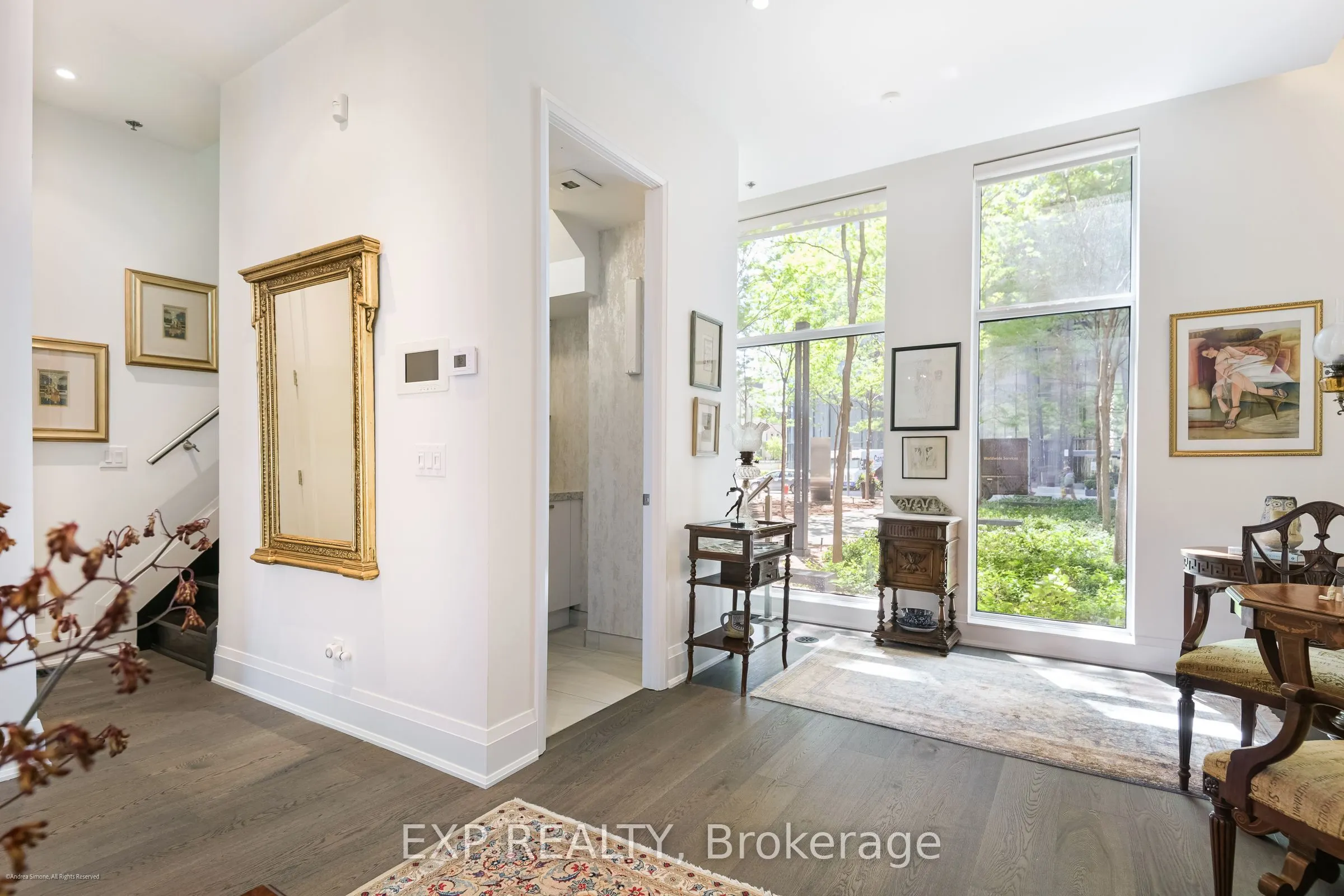1084 Bay Street #15