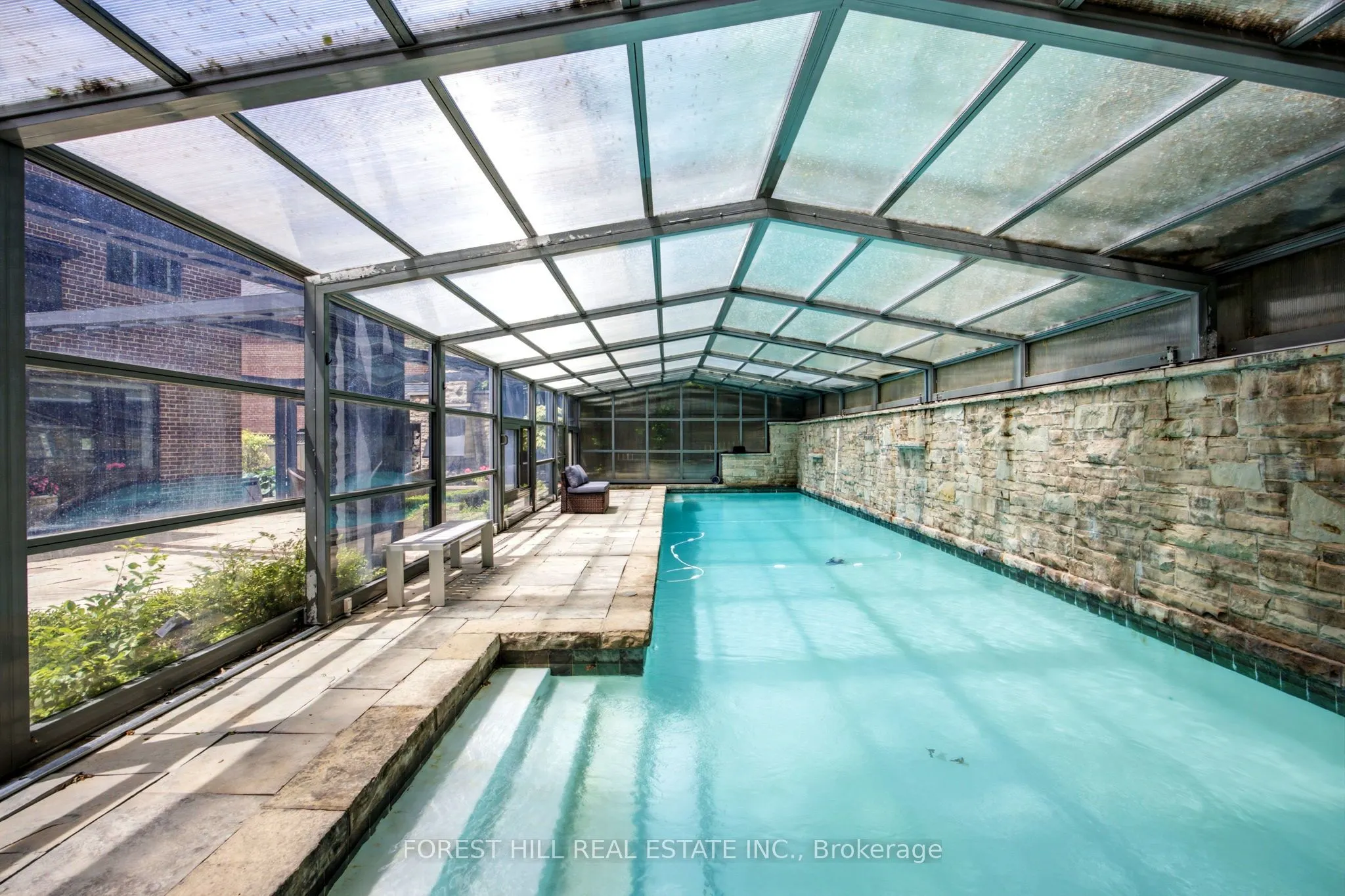 4 Ridgewood Road