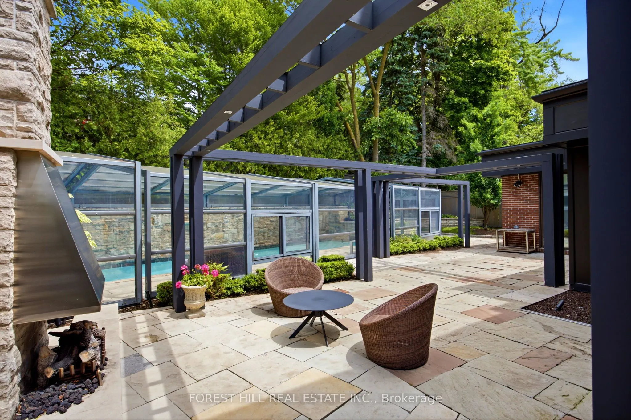 4 Ridgewood Road
