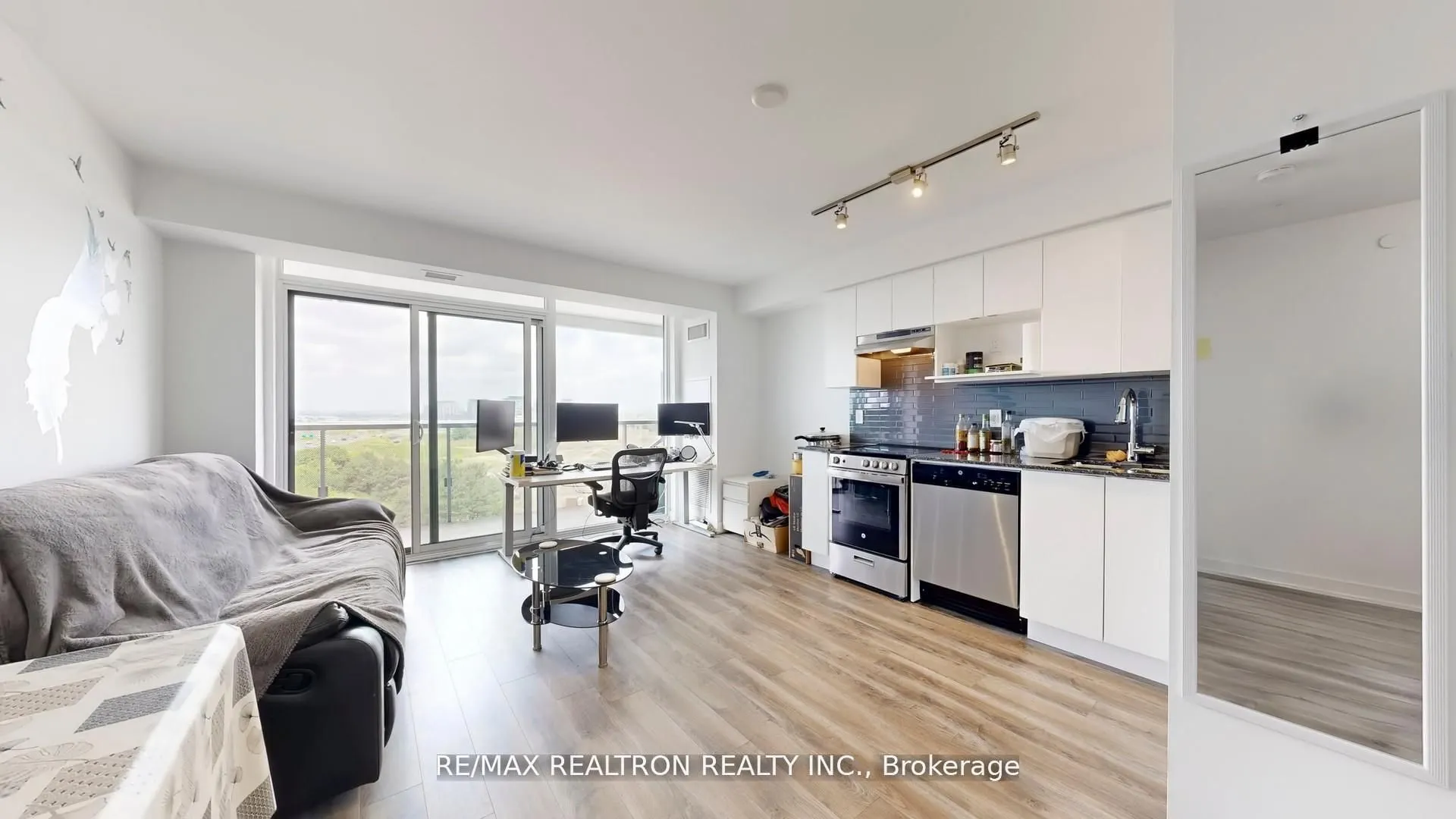 120 Varna Drive #1007