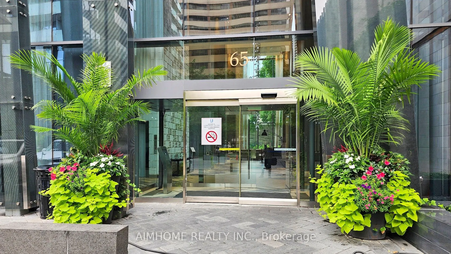 65 St Mary Street #1401