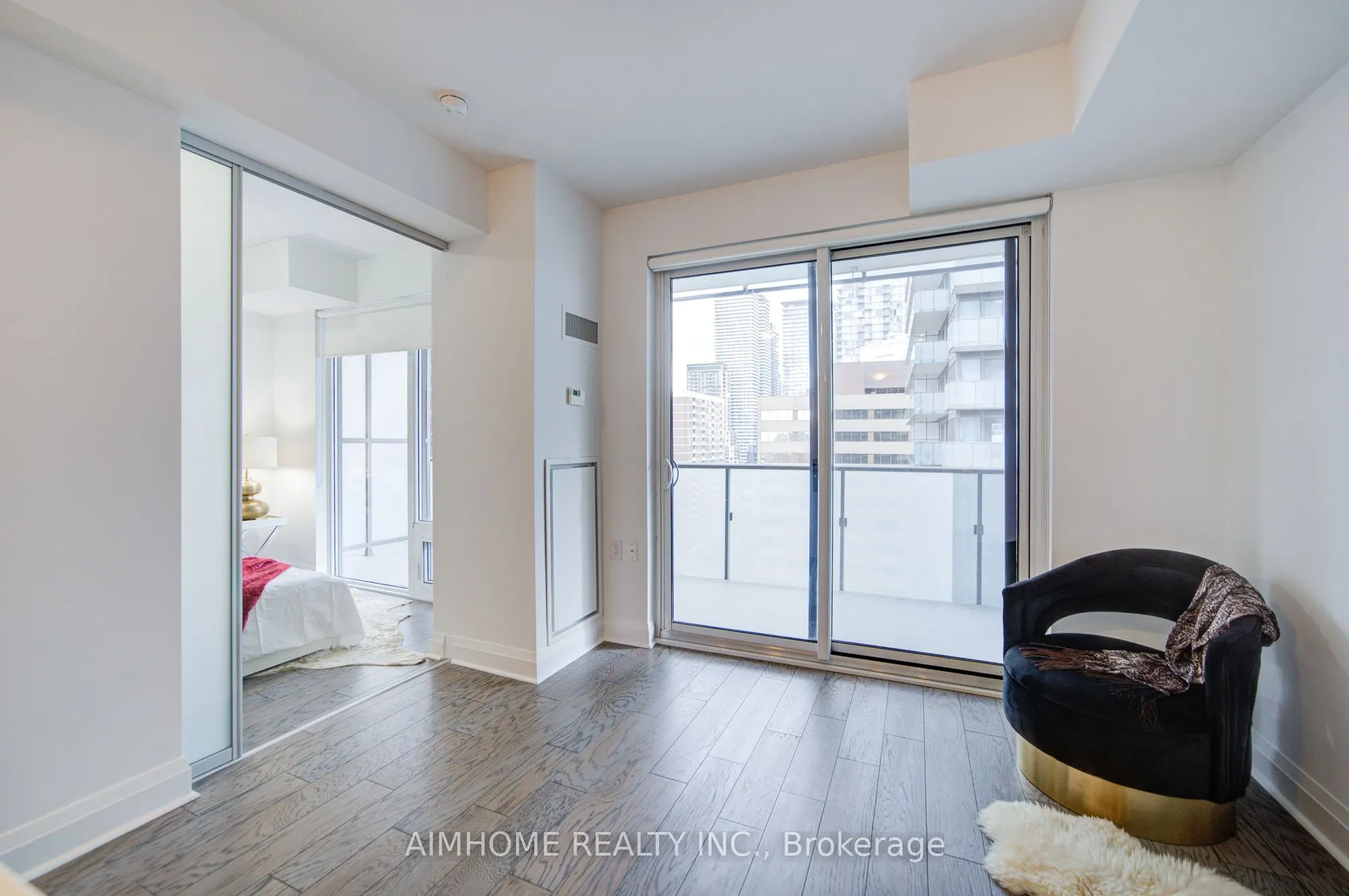 65 St Mary Street #1401