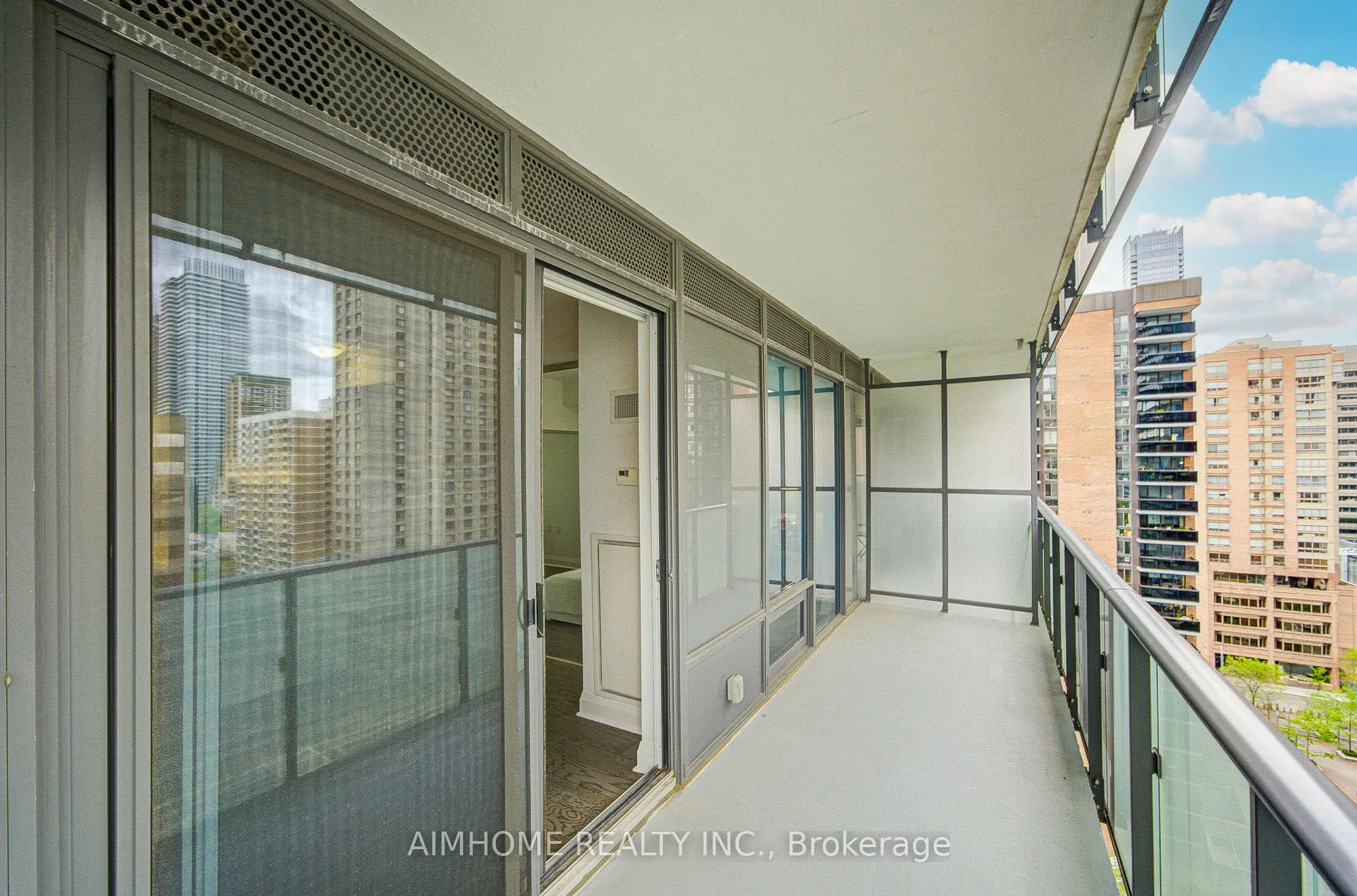 65 St Mary Street #1401