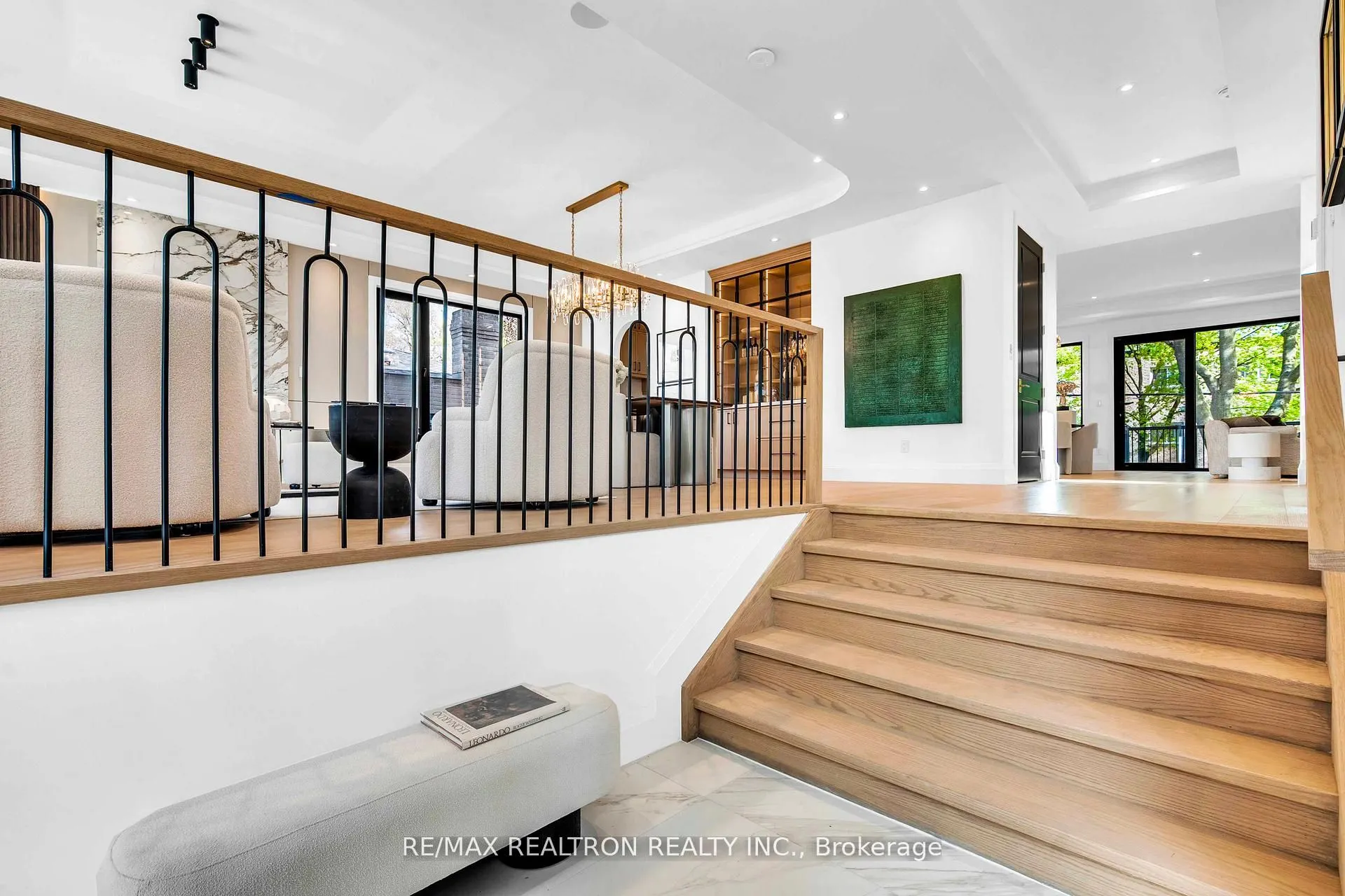 35 Foxwarren Drive