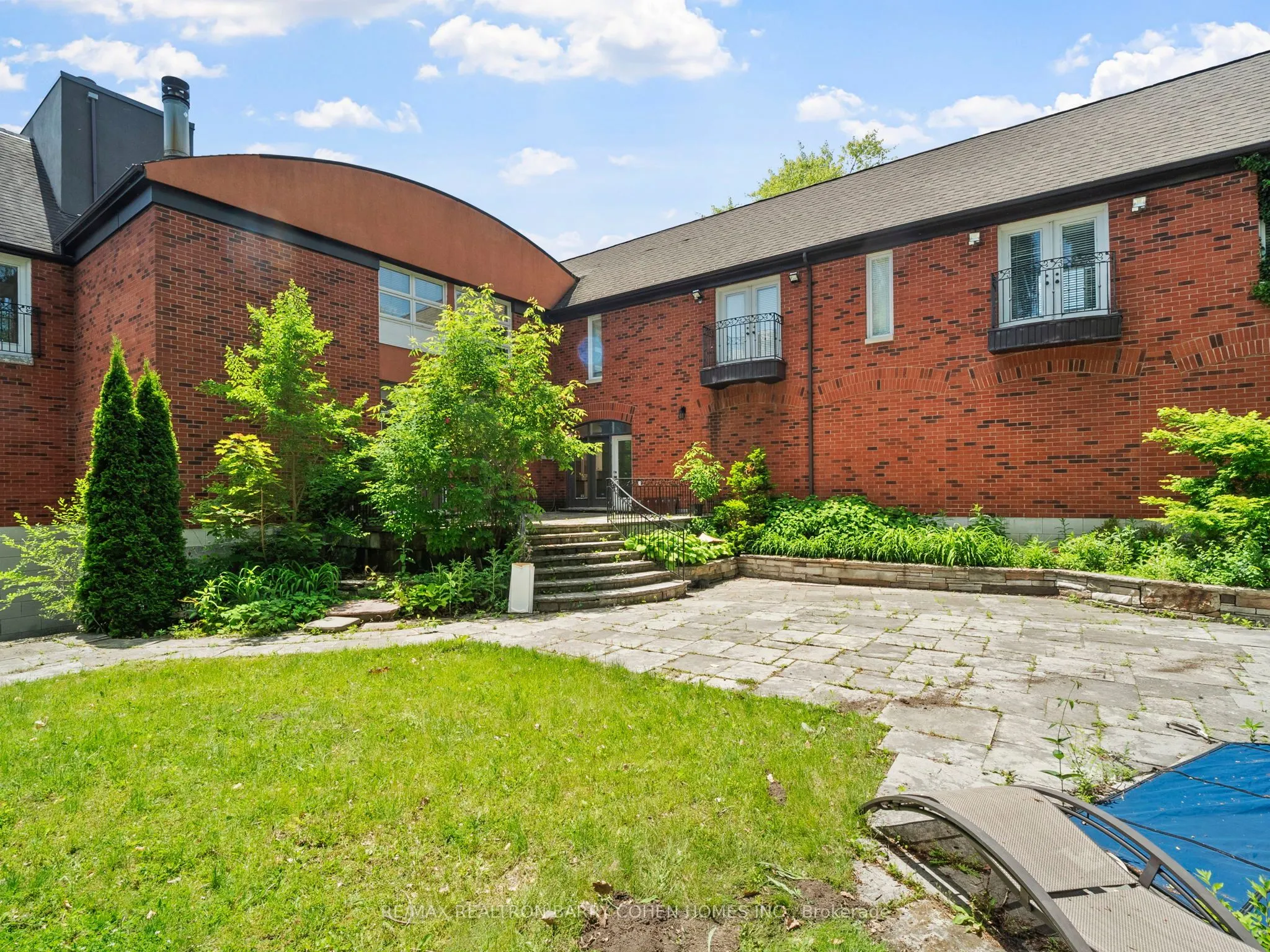 40 Old Colony Road