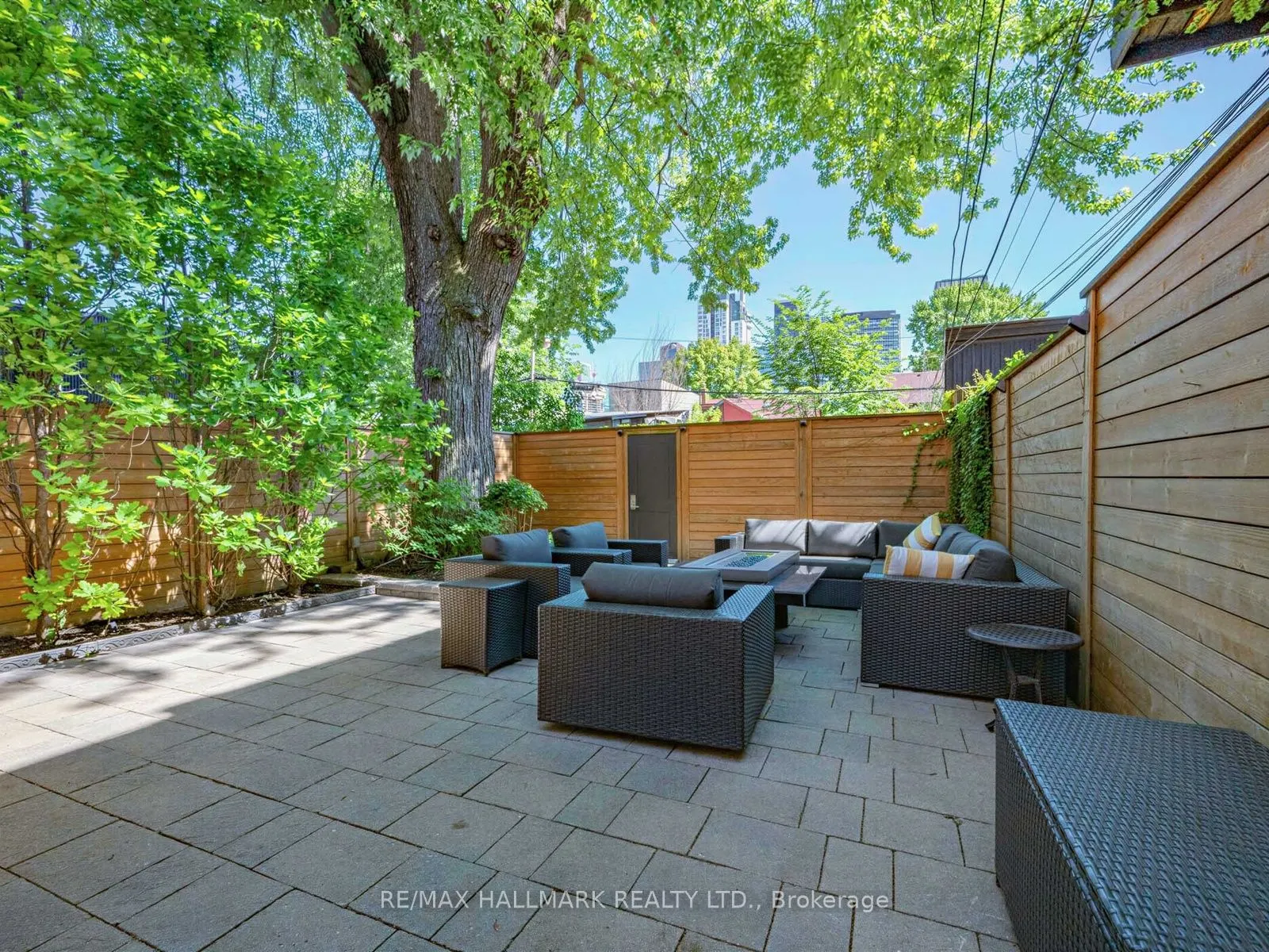 25 Grange Avenue