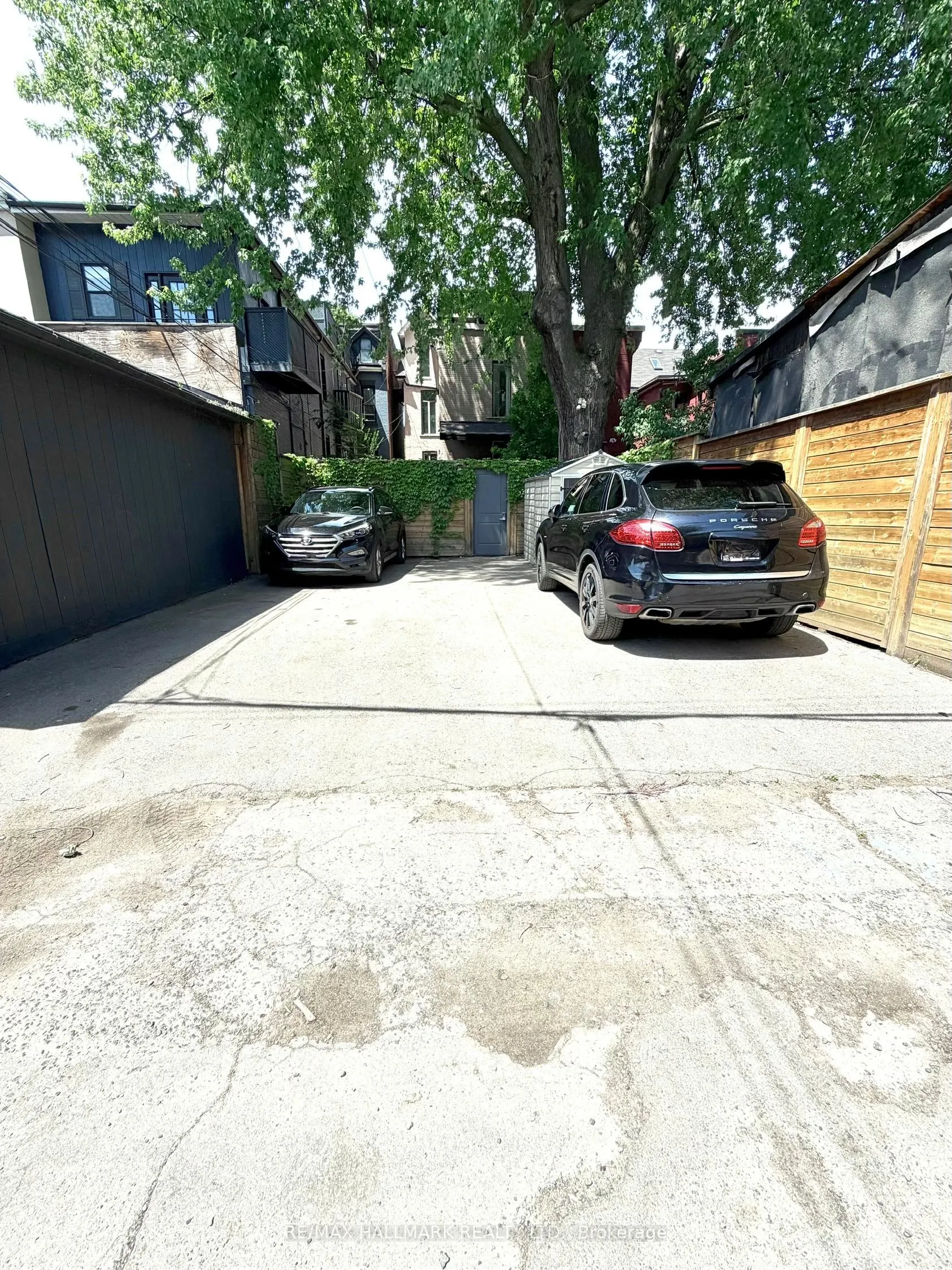 25 Grange Avenue