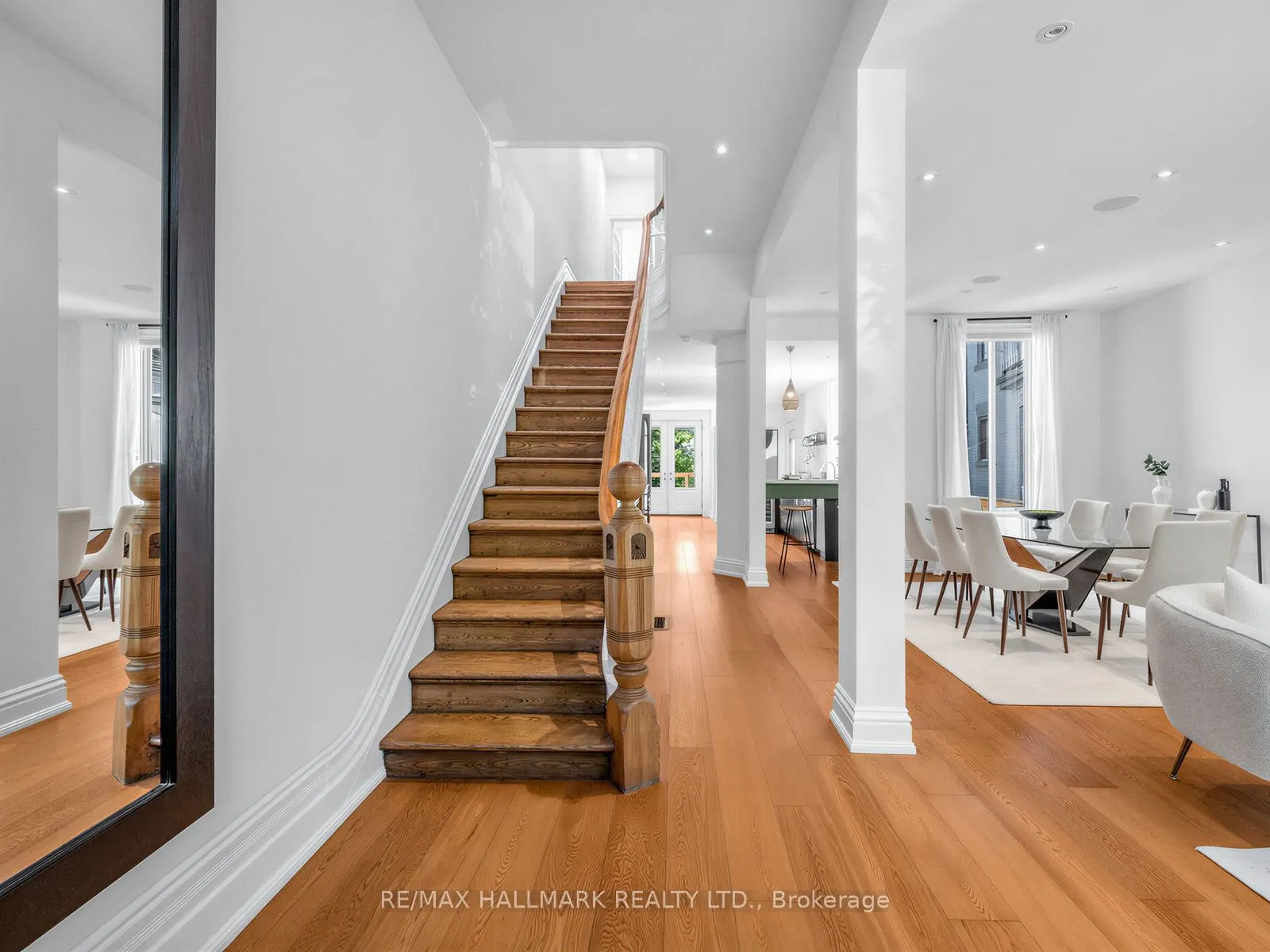 25 Grange Avenue
