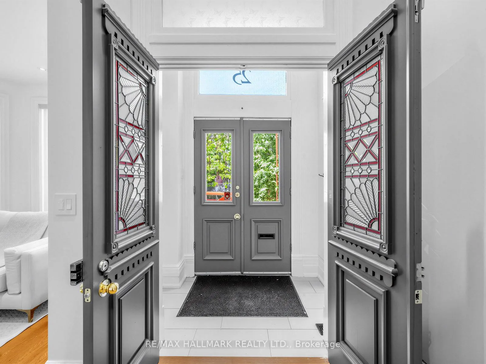 25 Grange Avenue