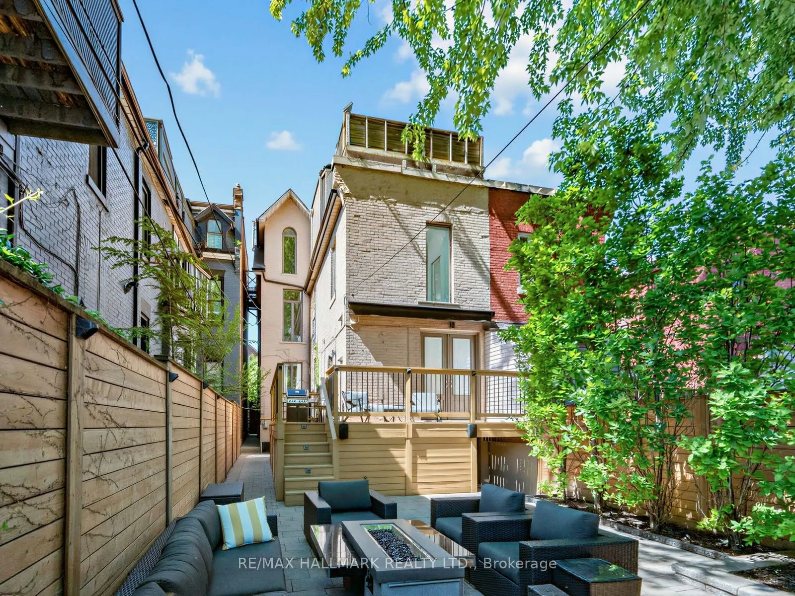 25 Grange Avenue