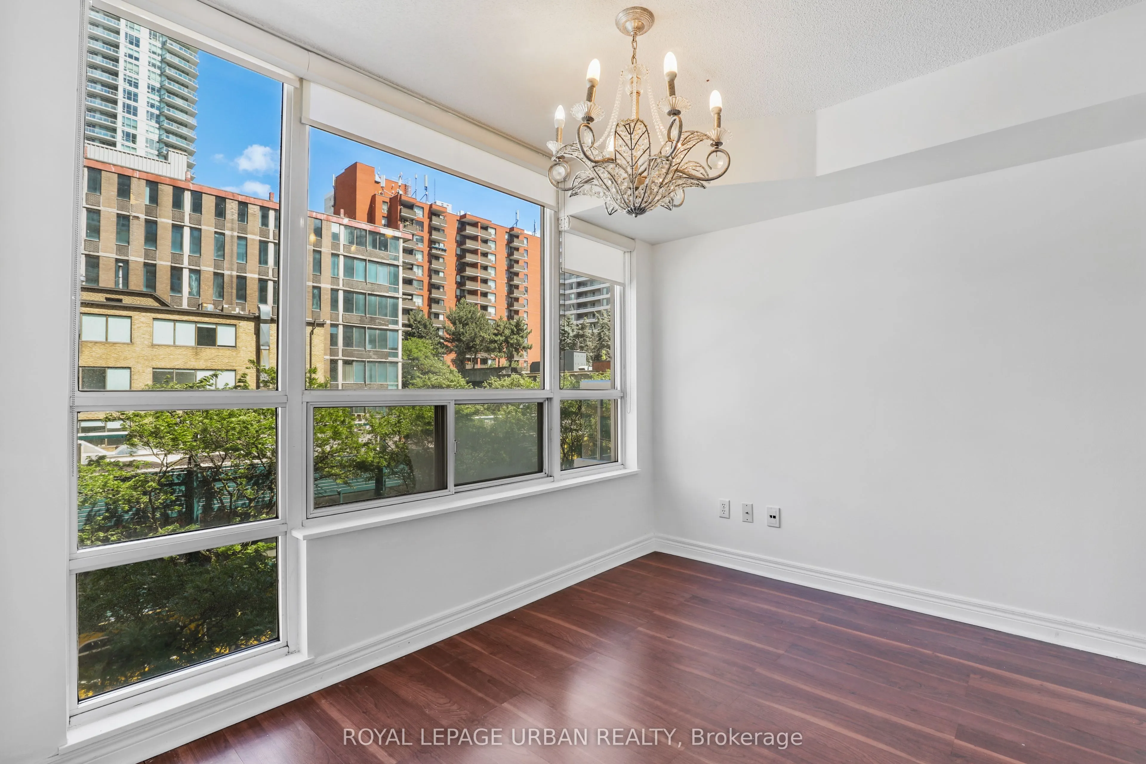 43 Eglinton Avenue E #506