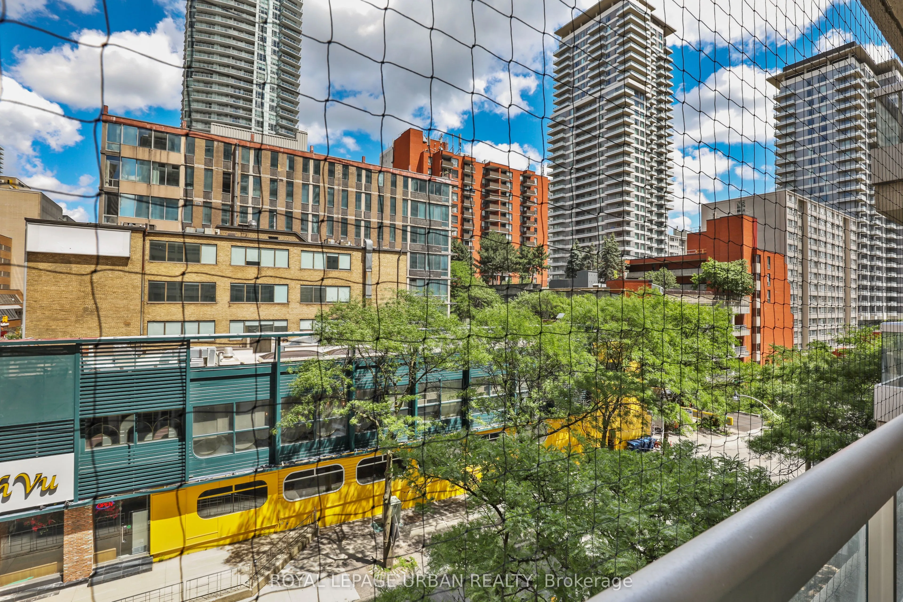 43 Eglinton Avenue E #506