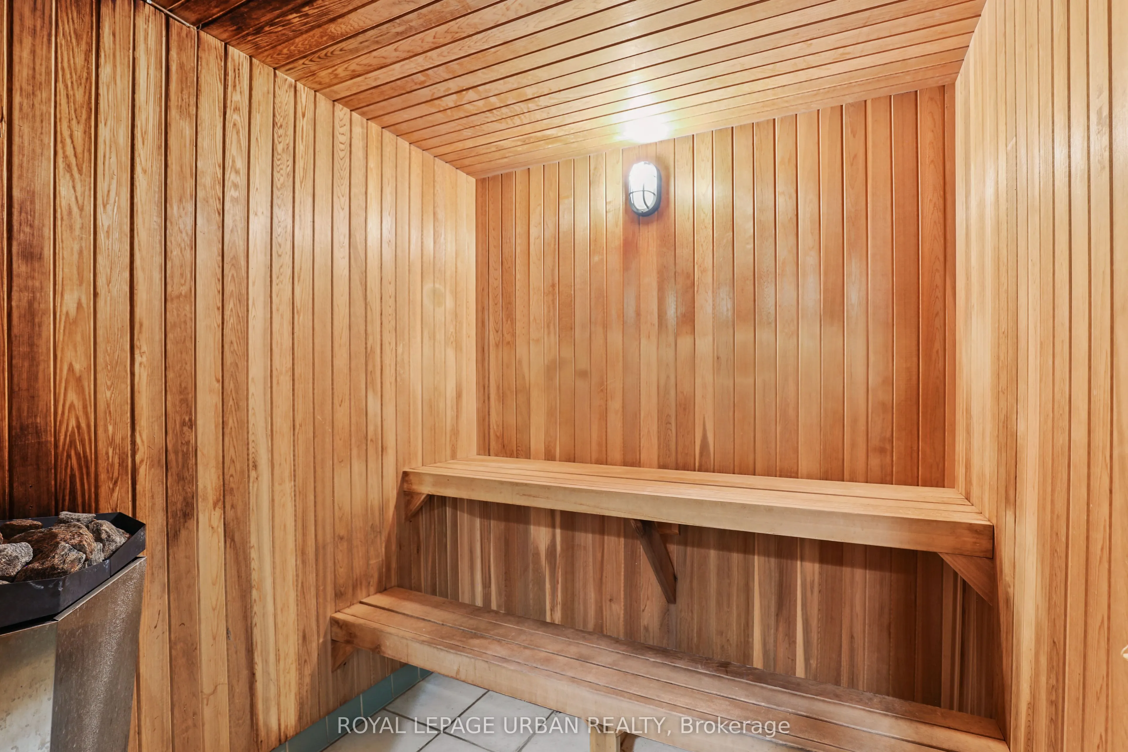 43 Eglinton Avenue E #506