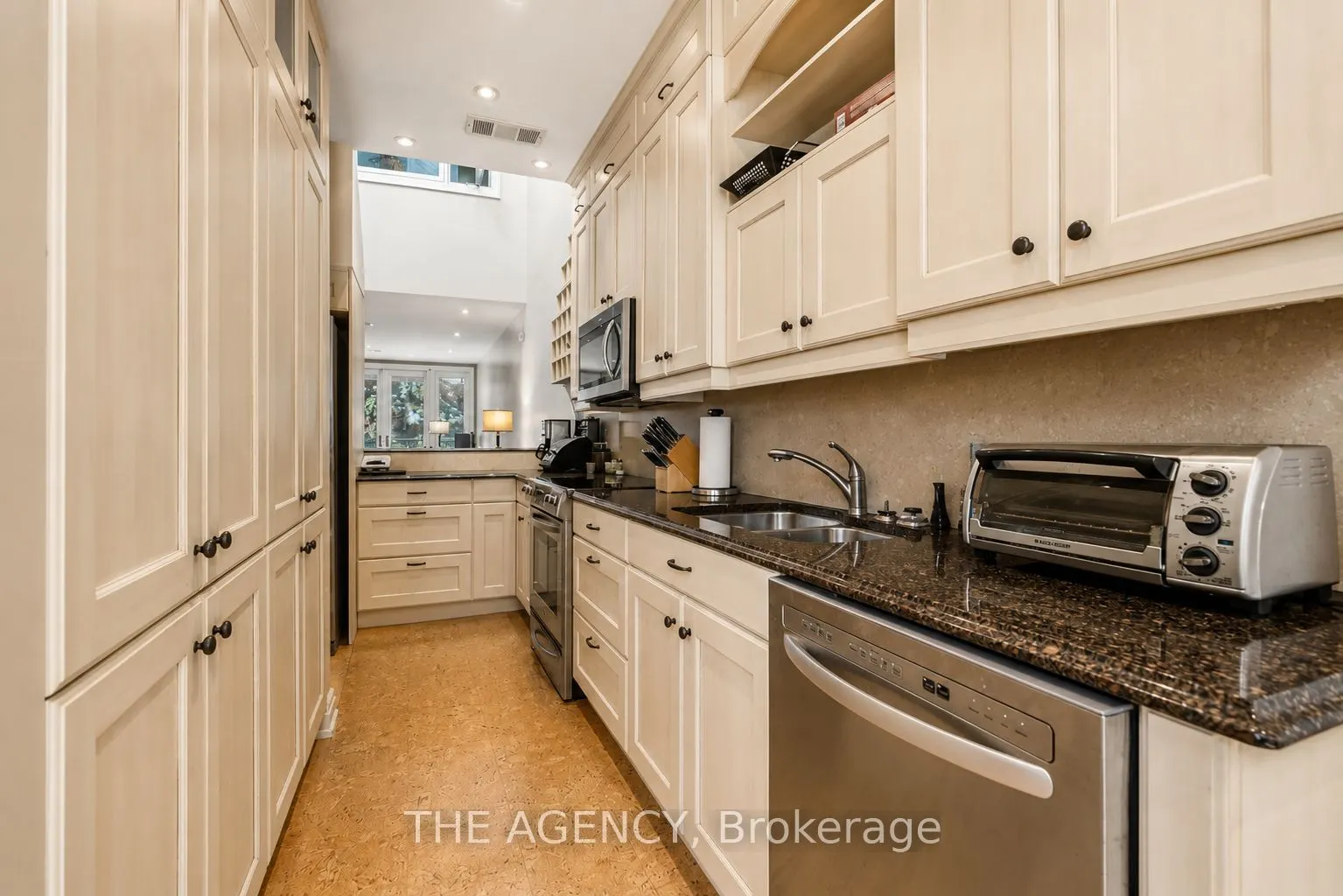 116 Hazelton Avenue #B&C