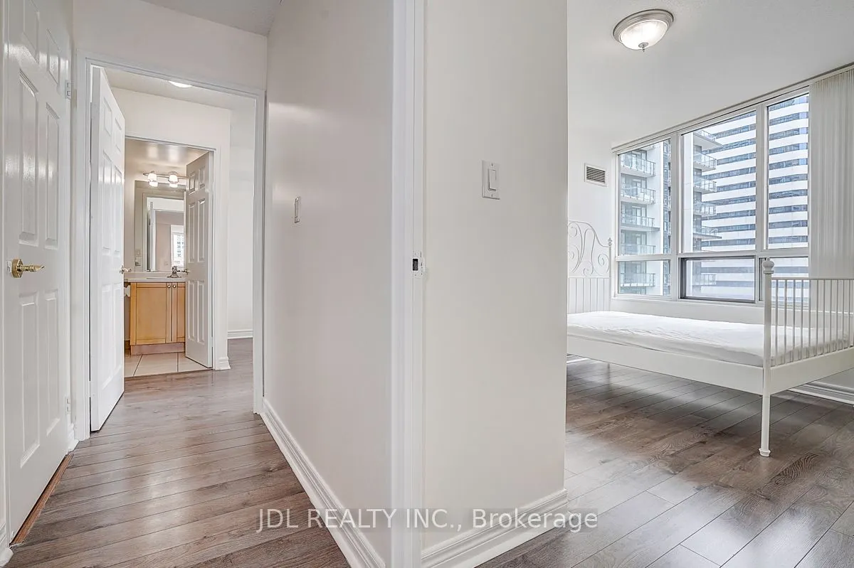 23 Hollywood Avenue #1202