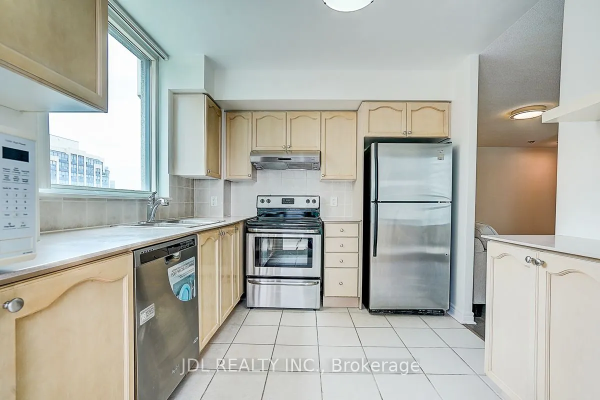 23 Hollywood Avenue #1202
