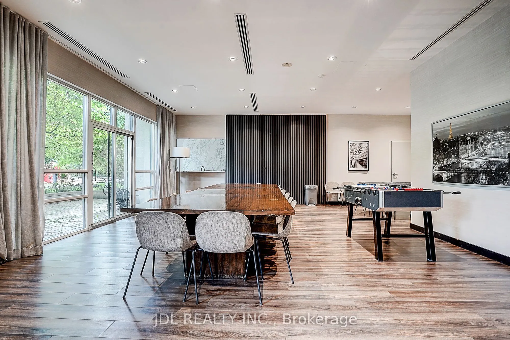 23 Hollywood Avenue #1202
