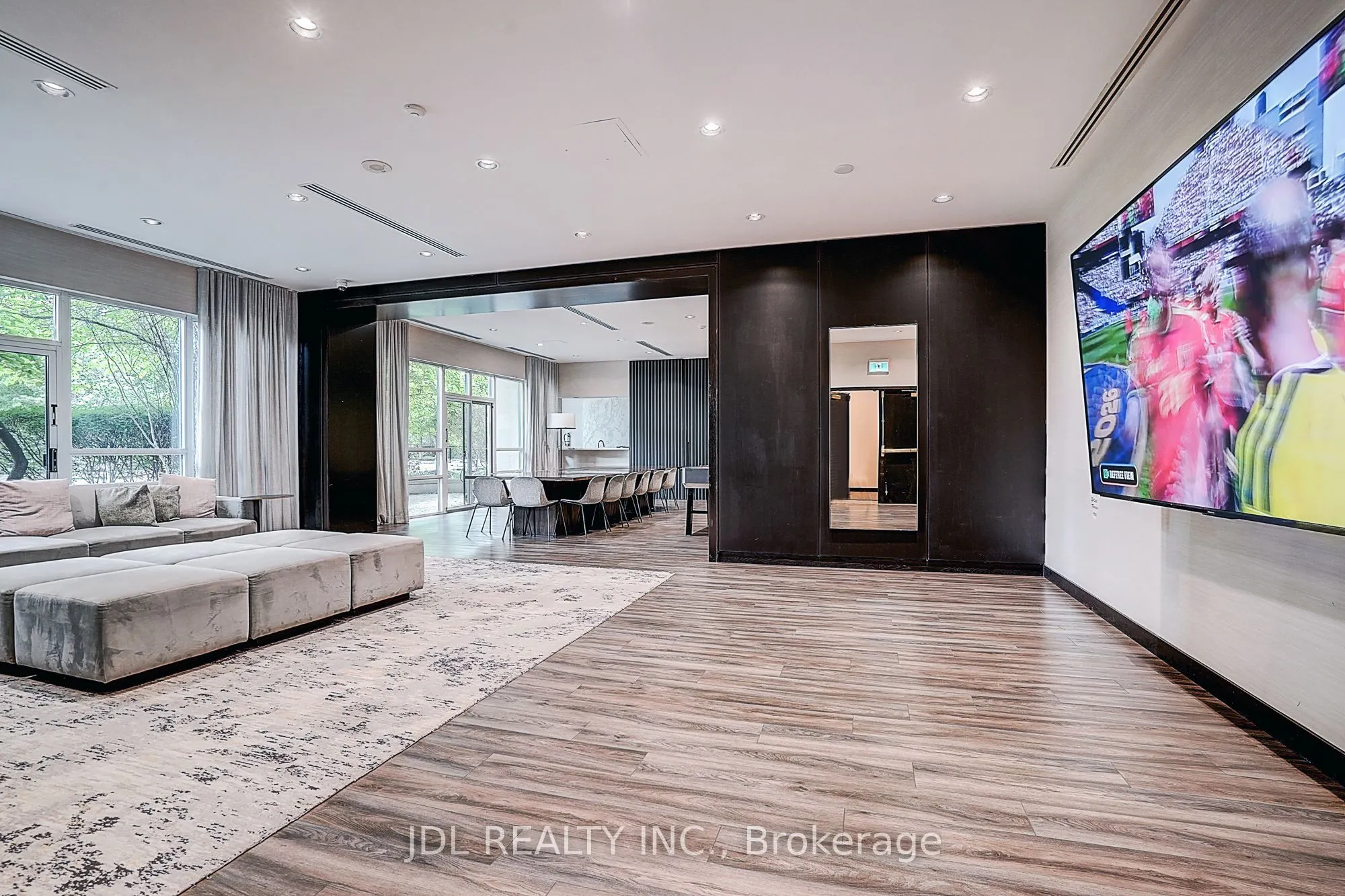 23 Hollywood Avenue #1202