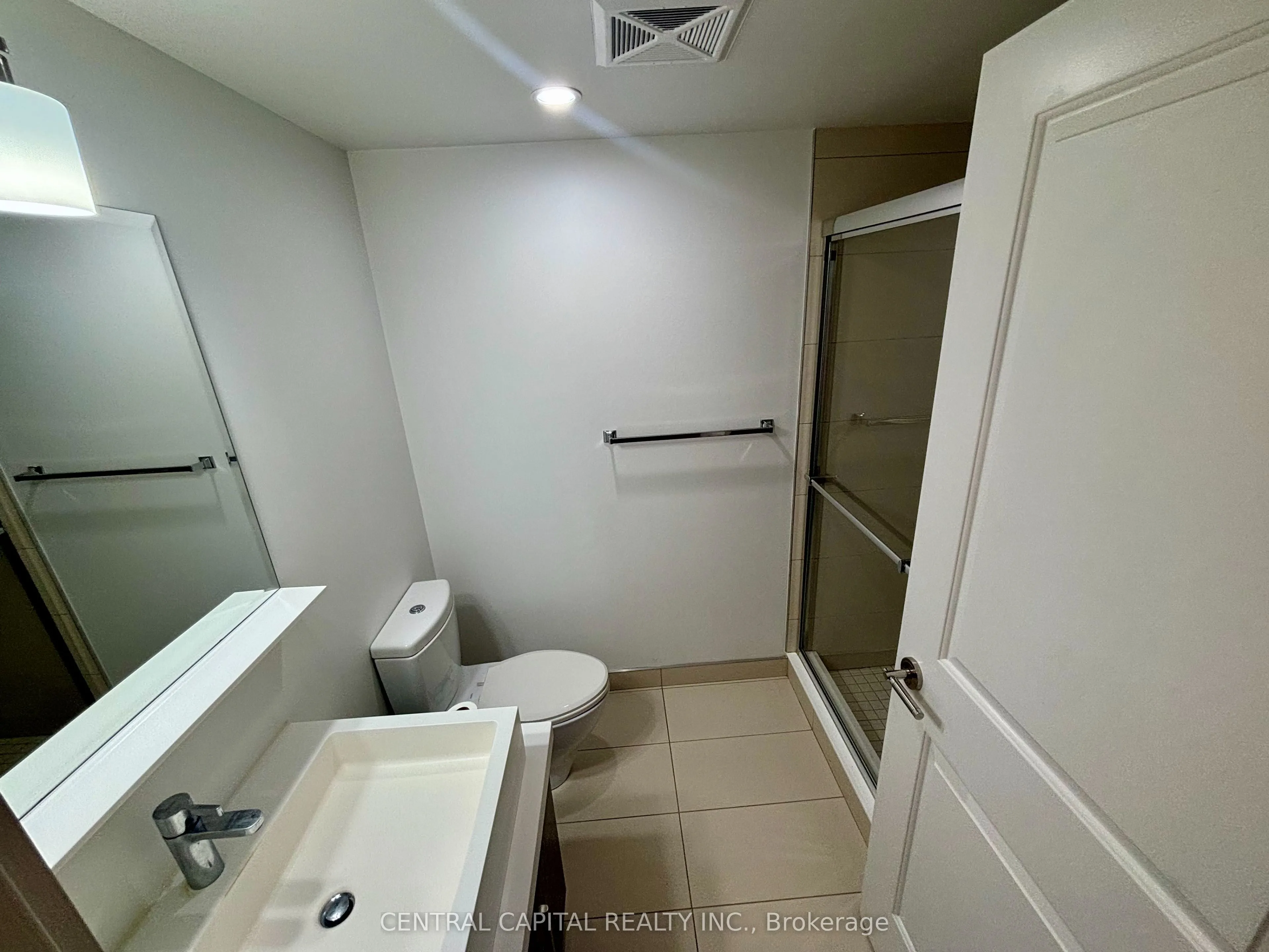 1080 Bay Street #502