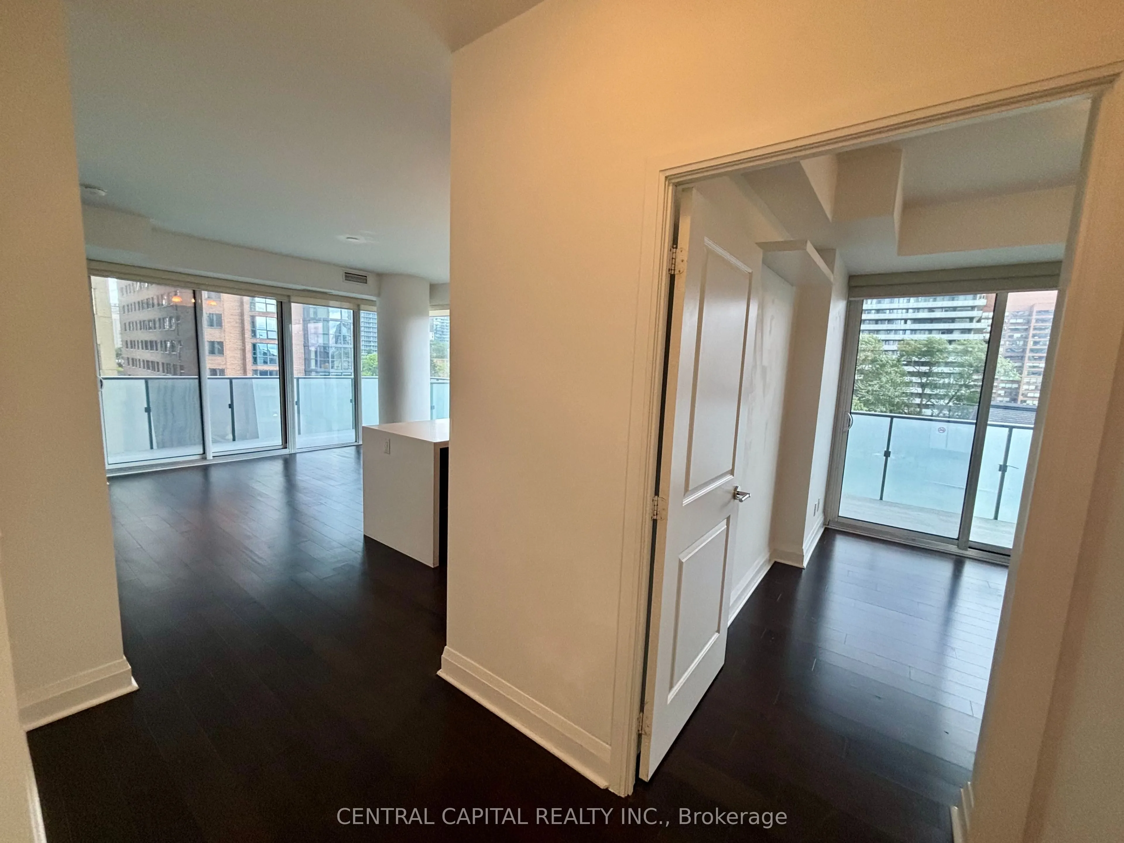 1080 Bay Street #502