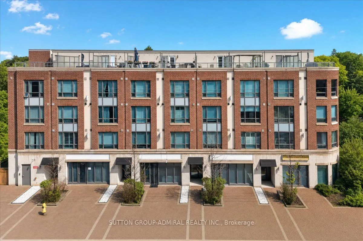 2 Maxwell Street #202